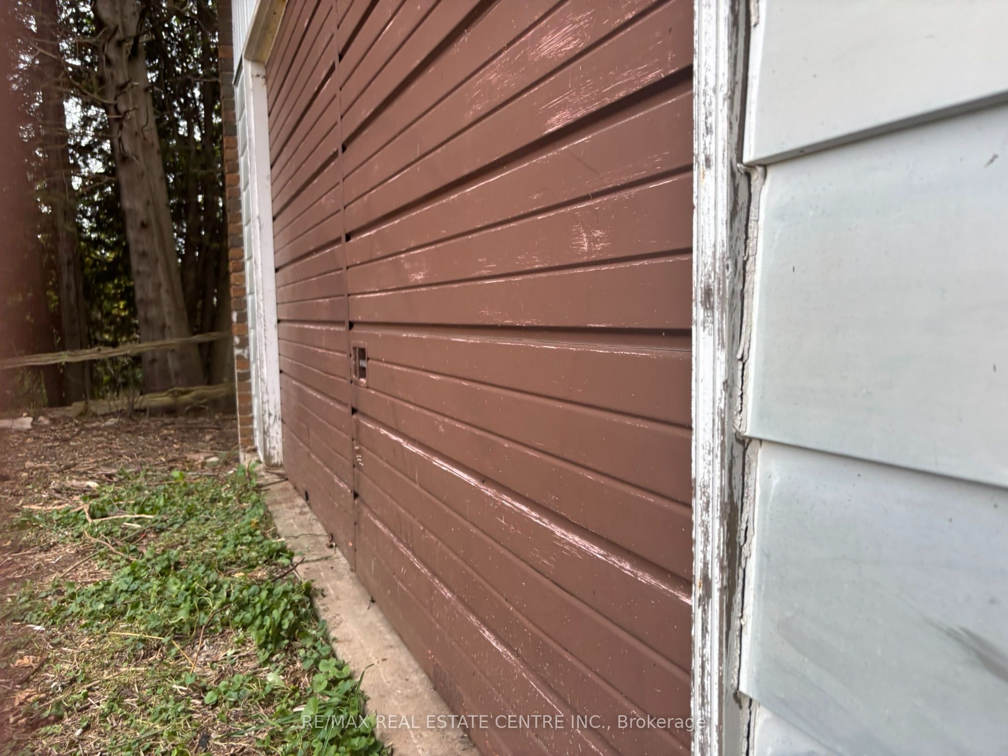 14273 4th Line Property Photo 5