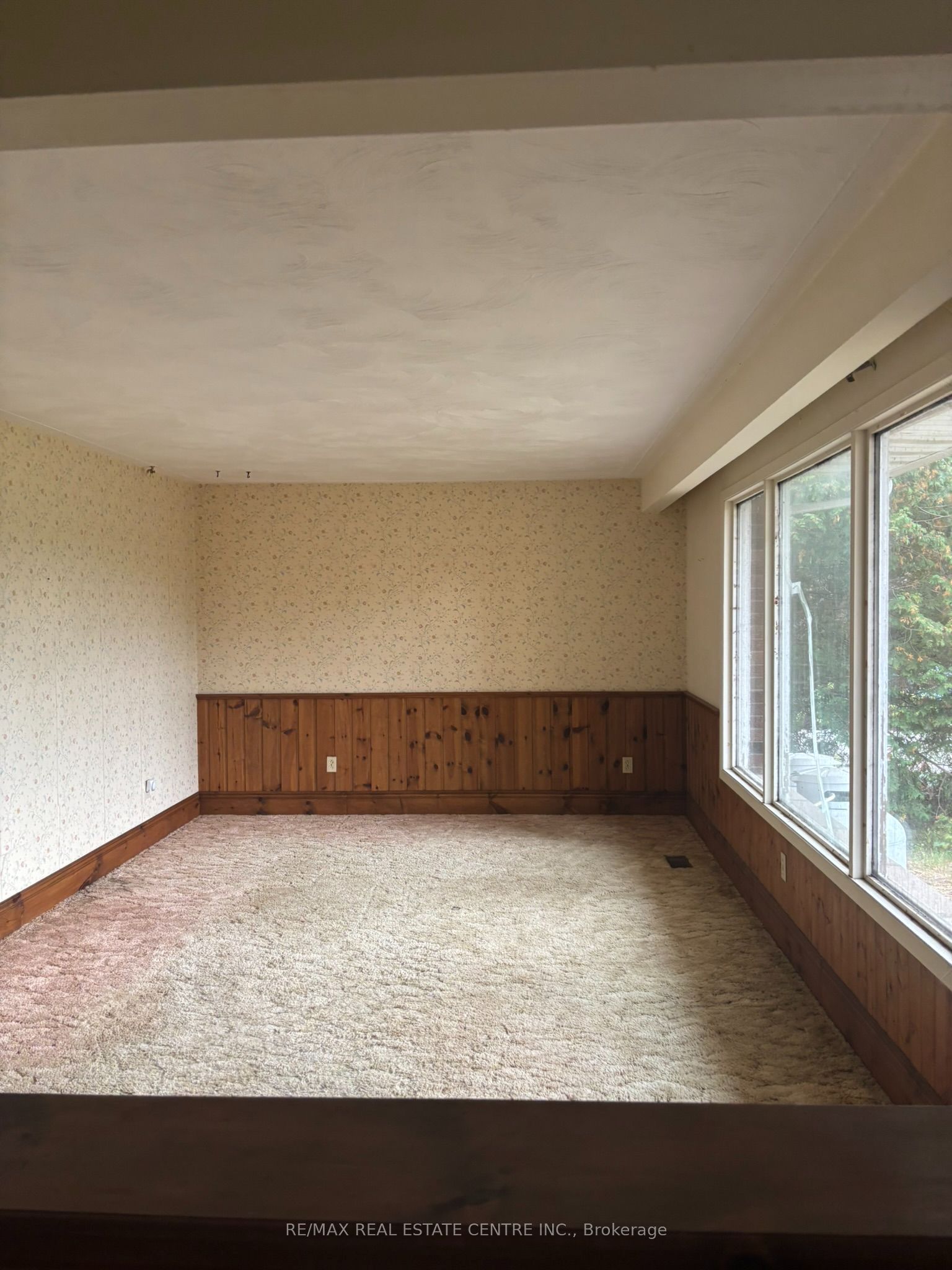 14273 4th Line Property Photo 8