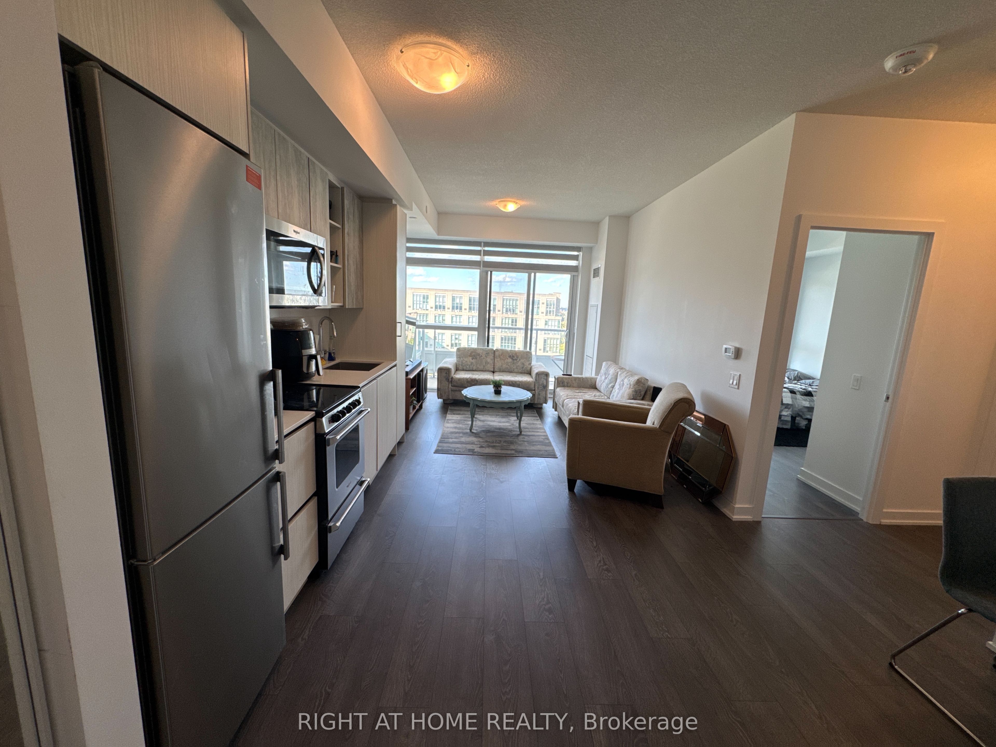 251 Manitoba Street 1411 Property Photo 3