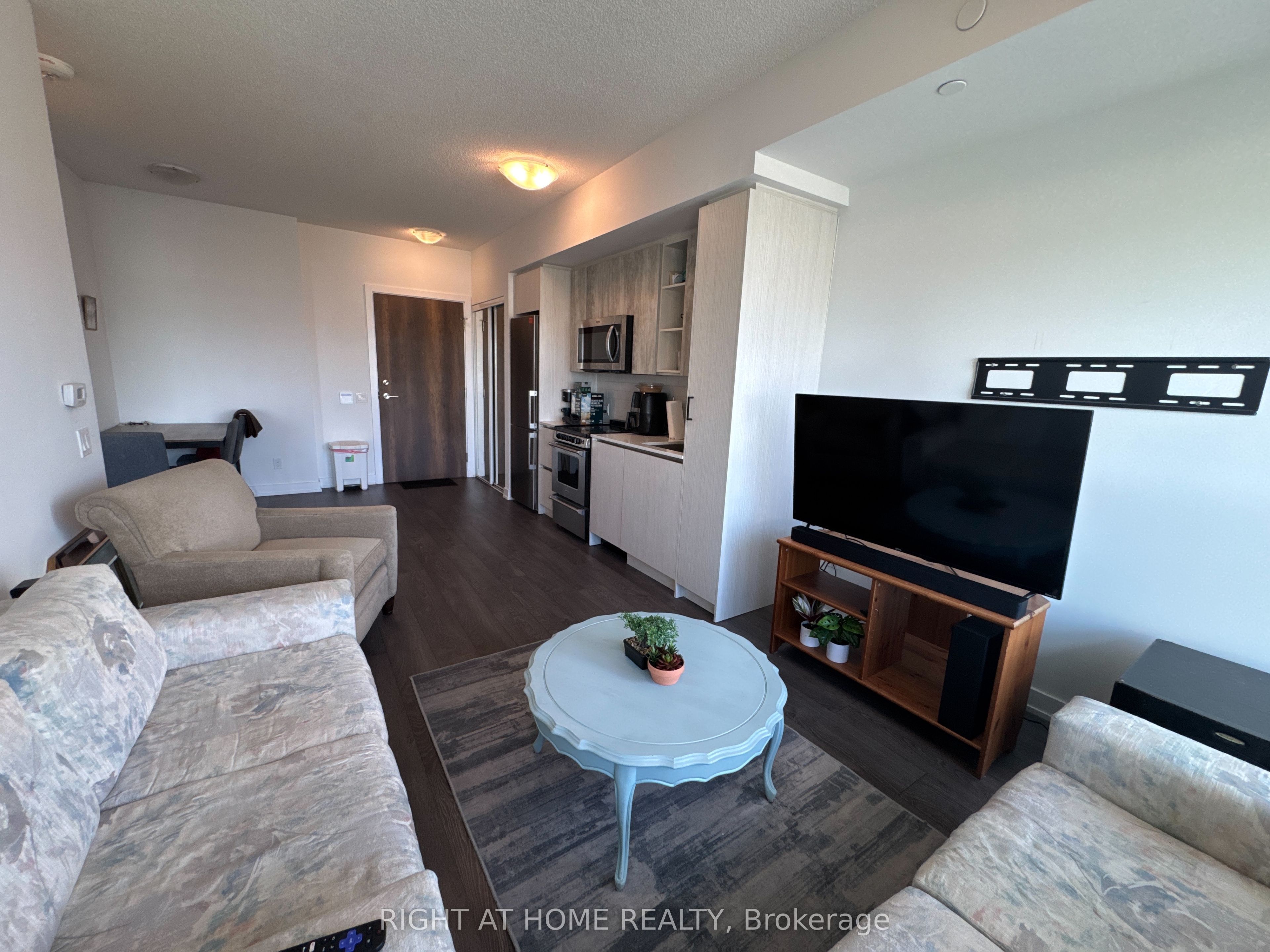 251 Manitoba Street 1411 Property Photo 5