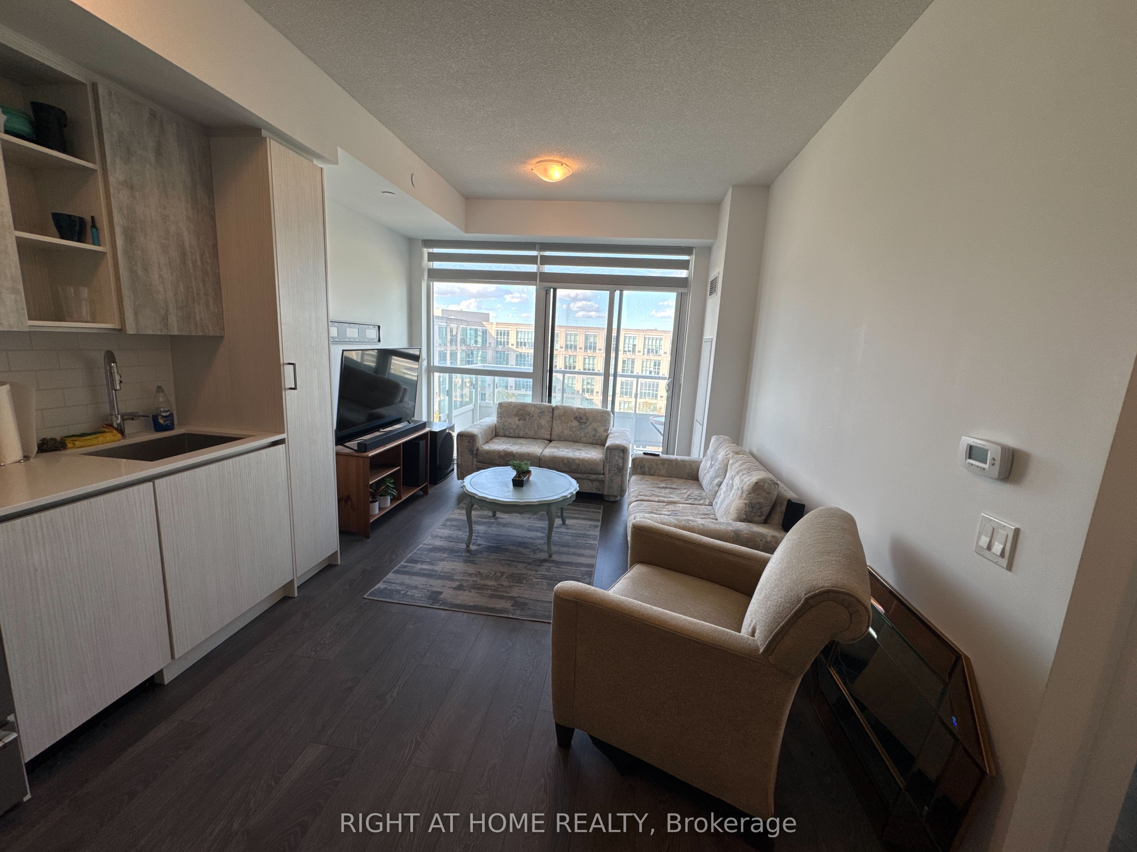 251 Manitoba Street 1411 Property Photo 7
