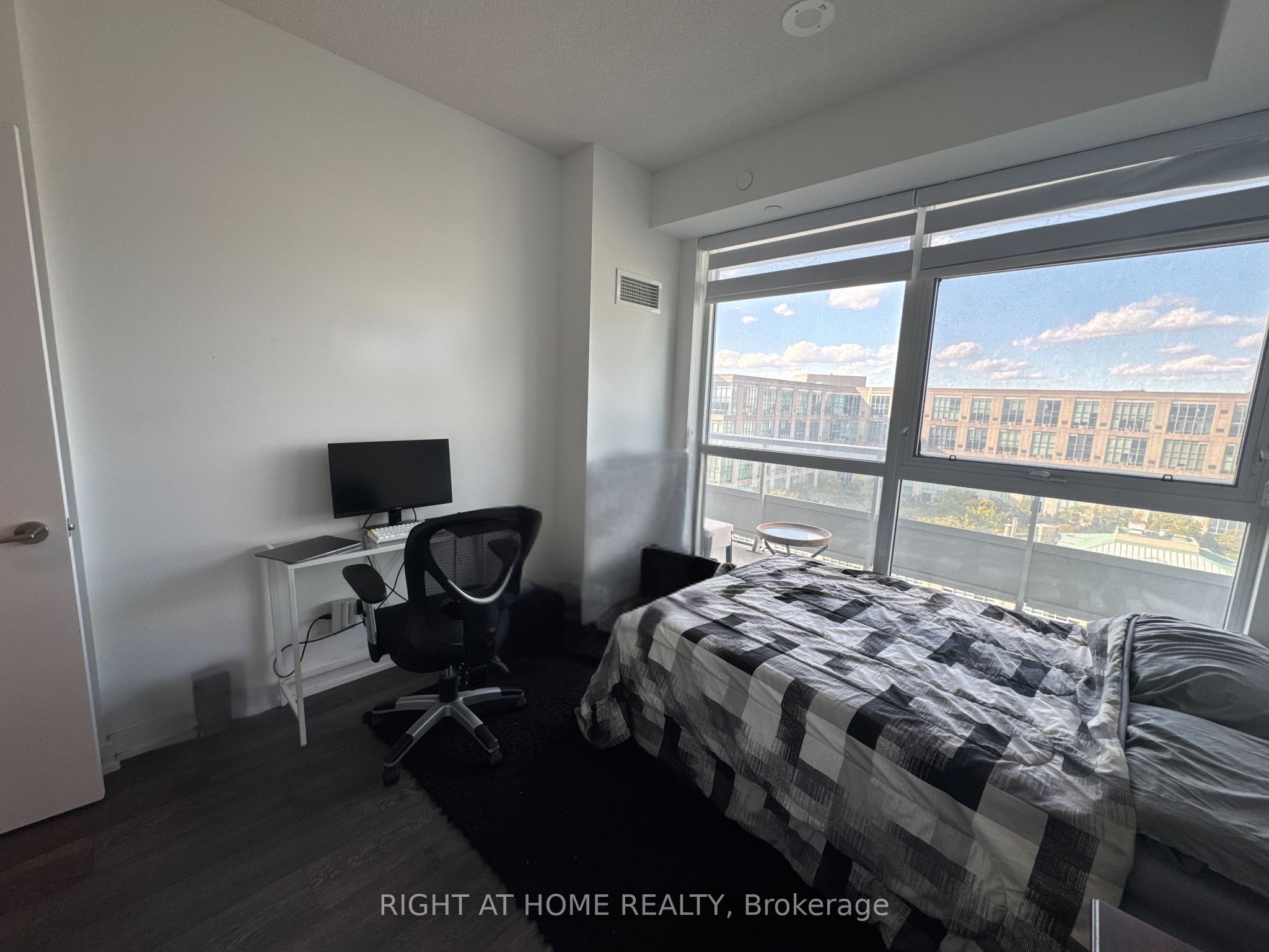 251 Manitoba Street 1411 Property Photo 15