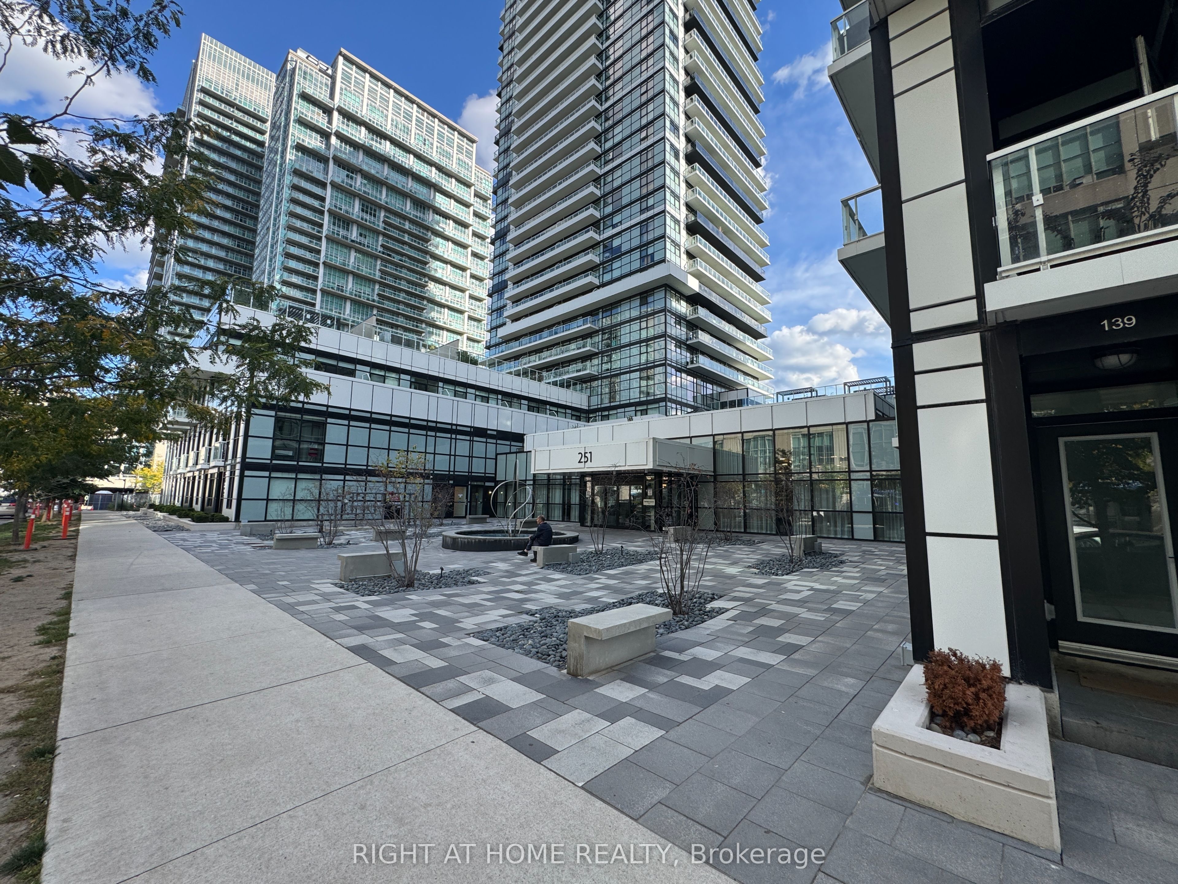 251 Manitoba Street 1411 Property Photo 20