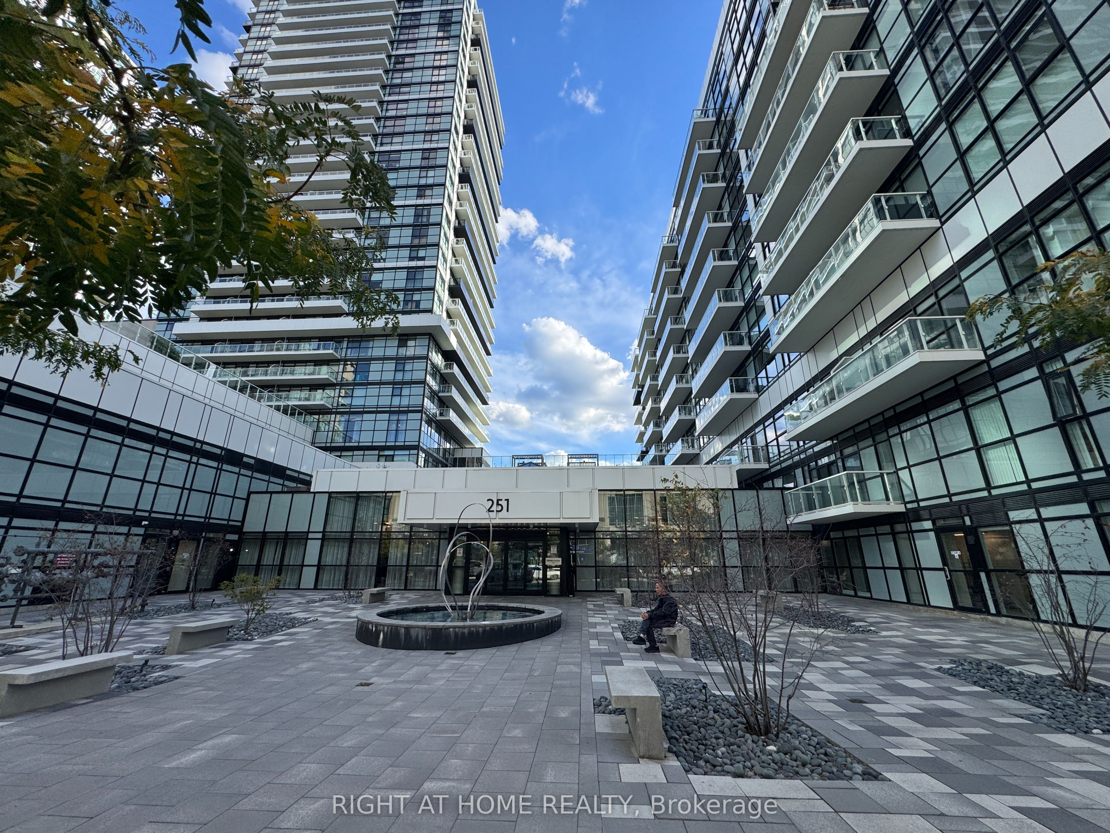 251 Manitoba Street 1411 Property Photo 21