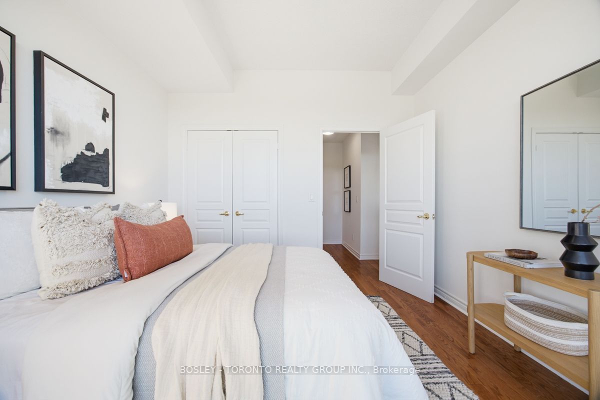 2662 Bloor Street W 1001 Property Photo 25