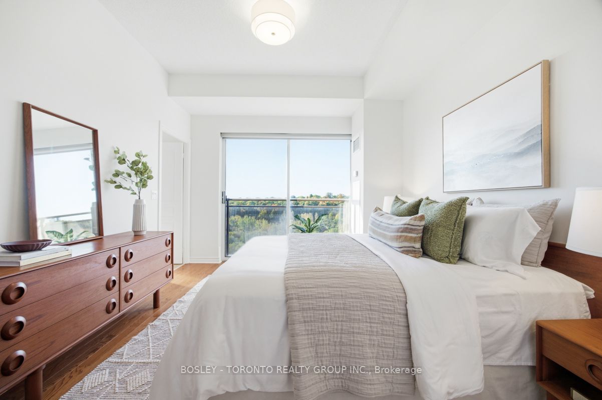 2662 Bloor Street W 1001 Property Photo 27