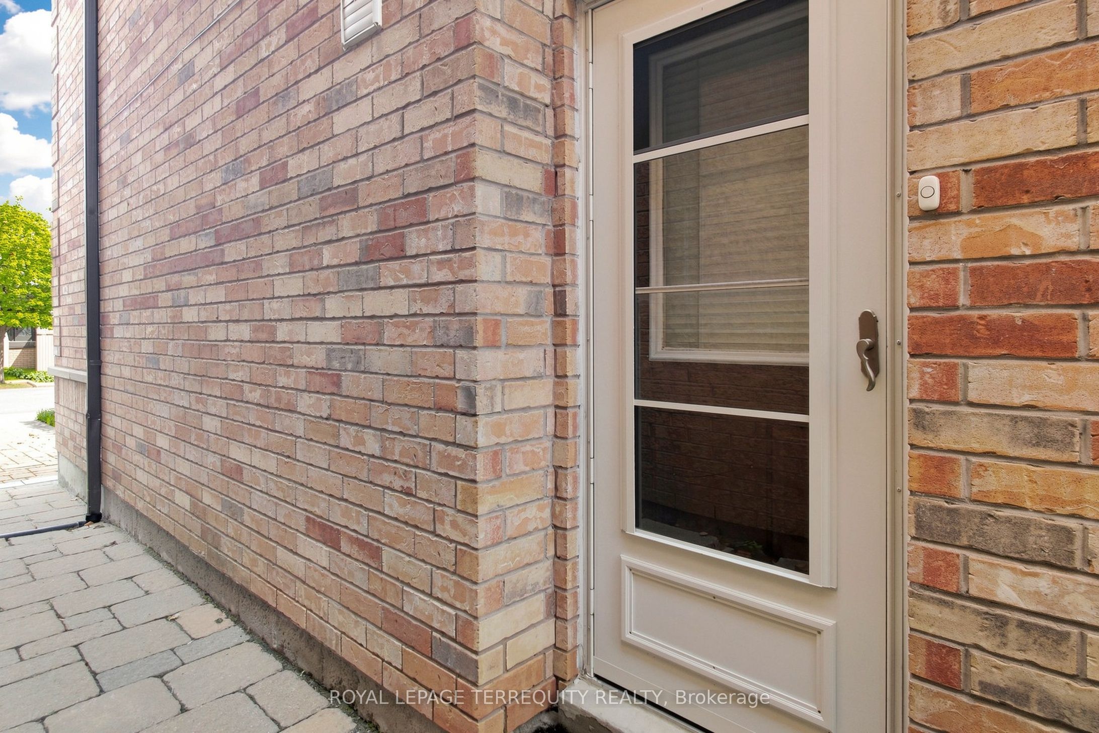 90 Brisdale Drive Basement Property Photo 5