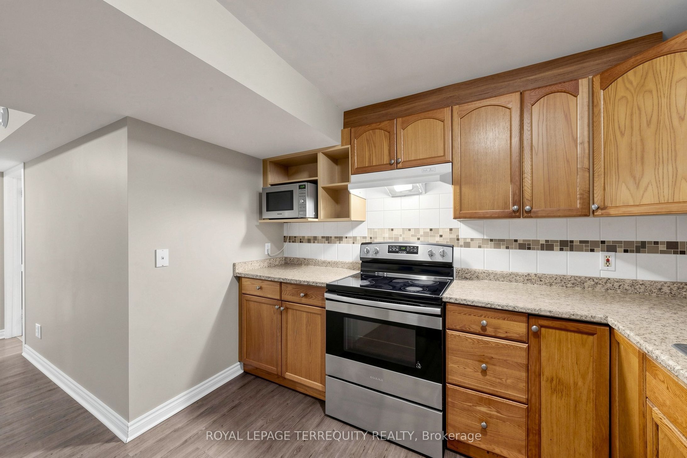 90 Brisdale Drive Basement Property Photo 9