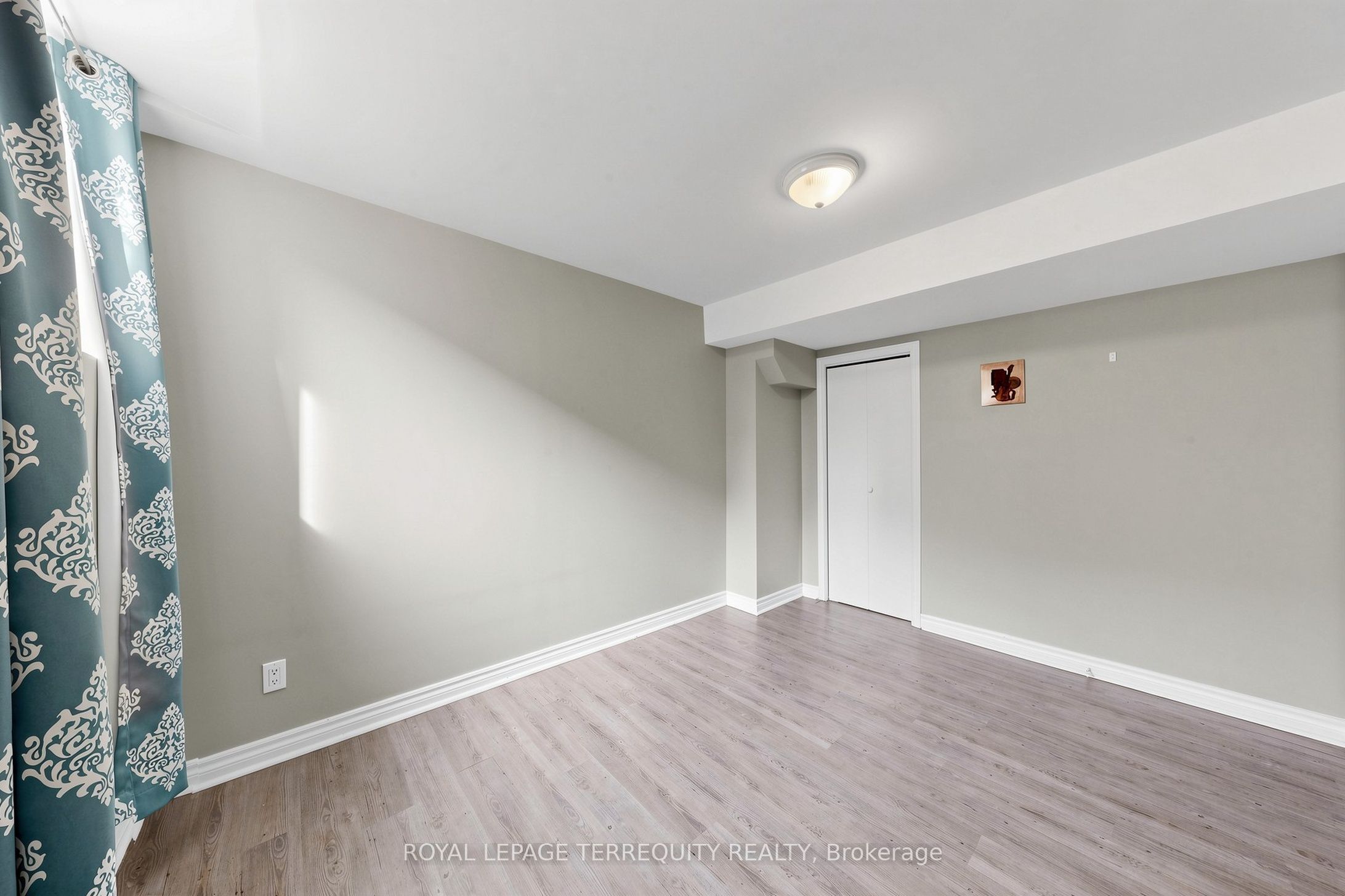 90 Brisdale Drive Basement Property Photo 16