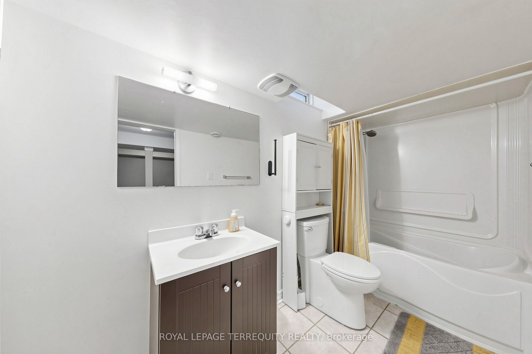 90 Brisdale Drive Basement Property Photo 18