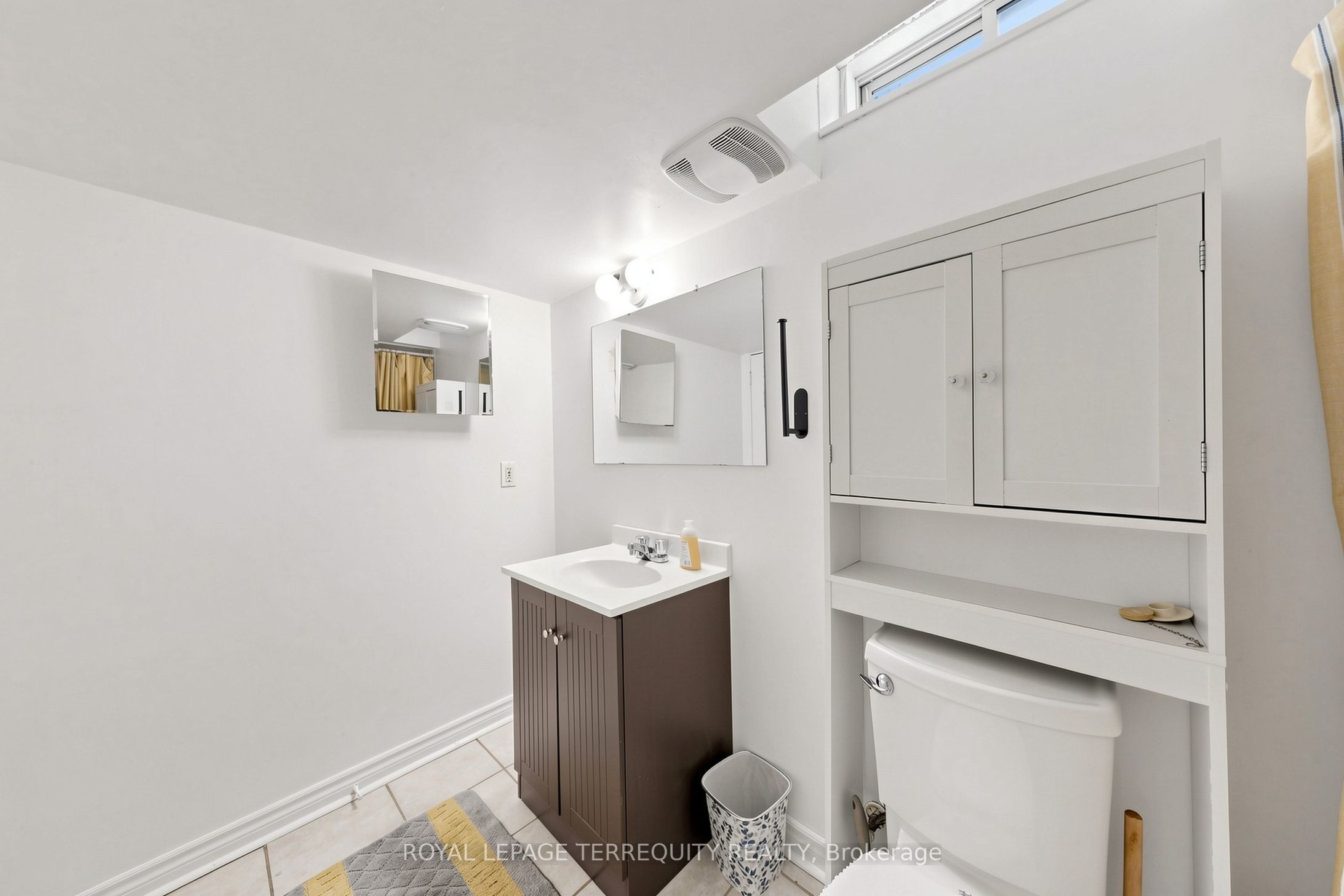 90 Brisdale Drive Basement Property Photo 19