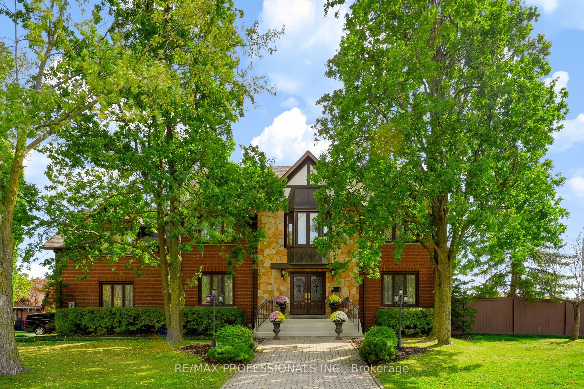 3979 River Mill Way Property Photo 2