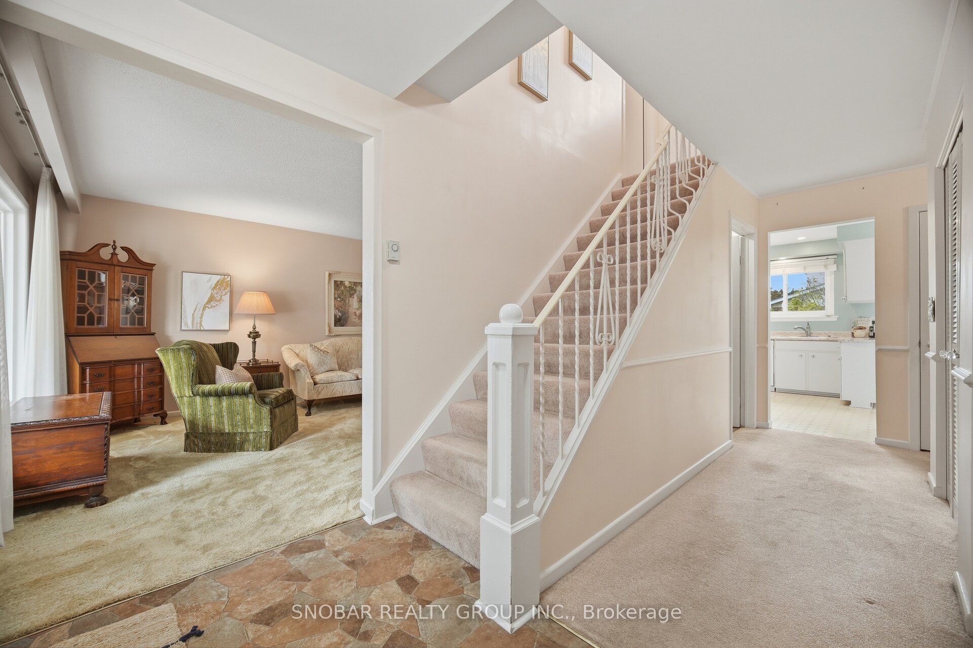 3206 Valmarie Avenue Property Photo 17