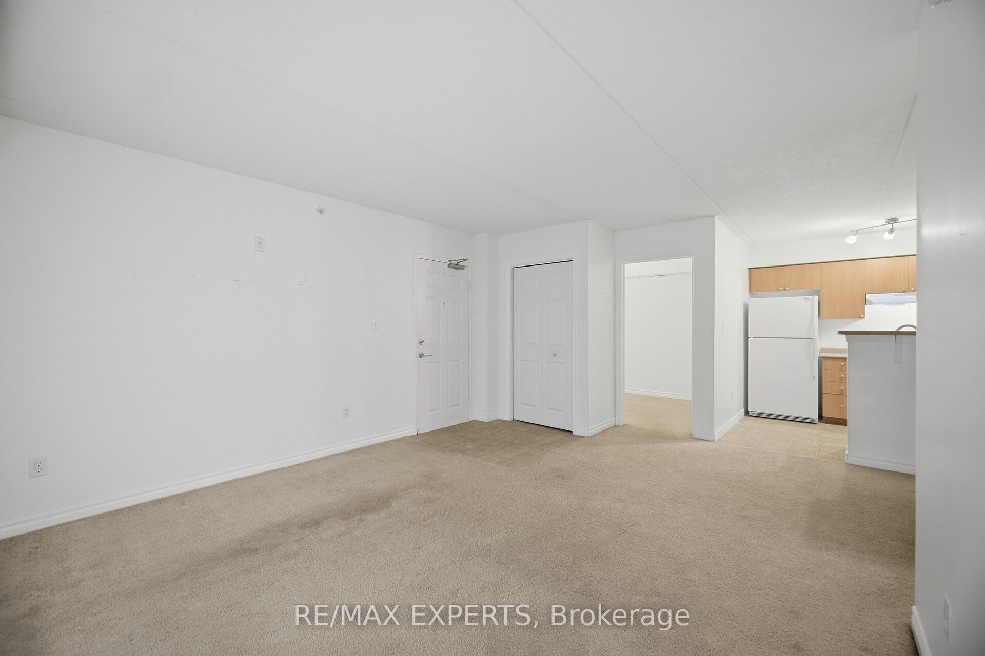 1491 Maple Avenue 206 Property Photo 11