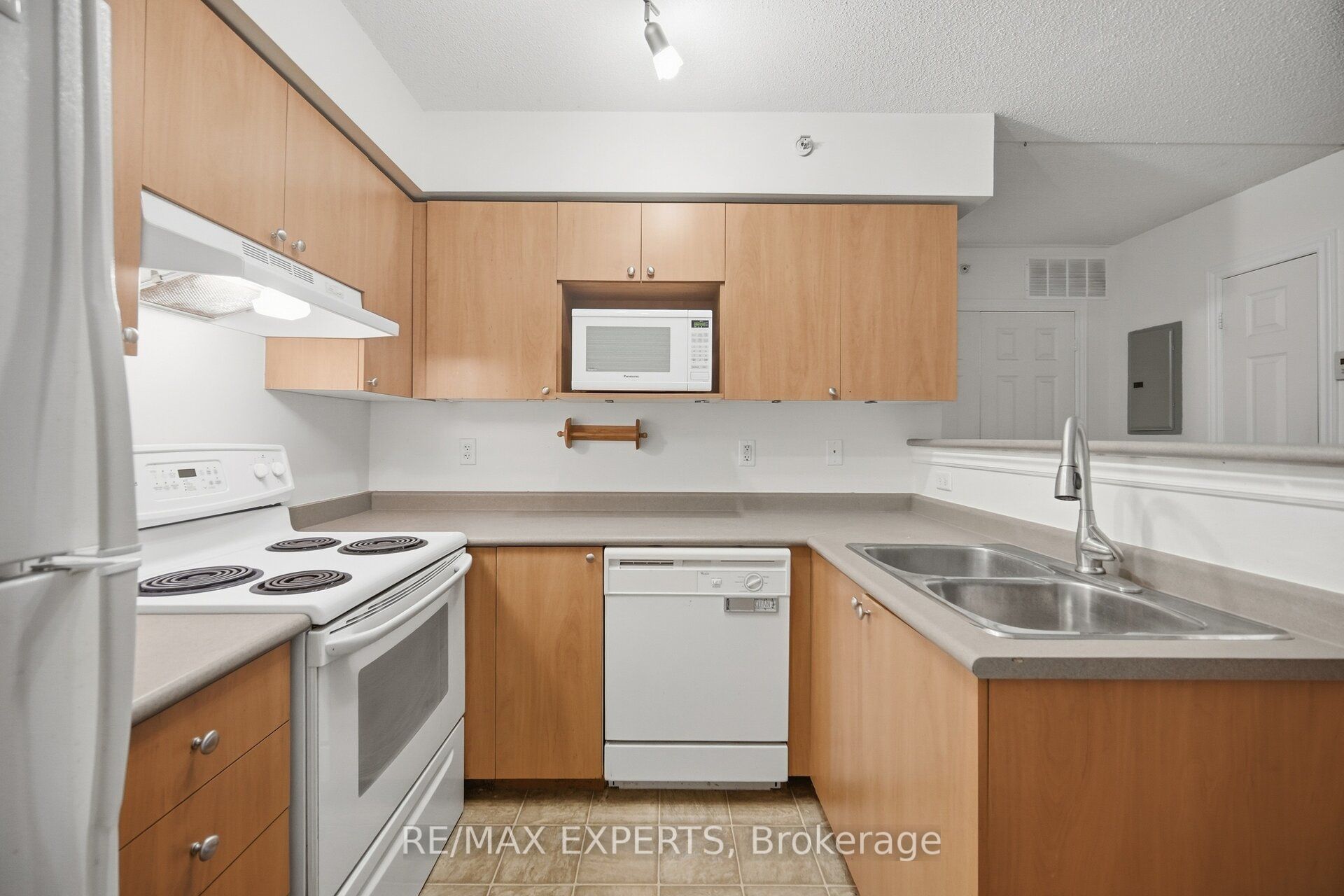 1491 Maple Avenue 206 Property Photo 13