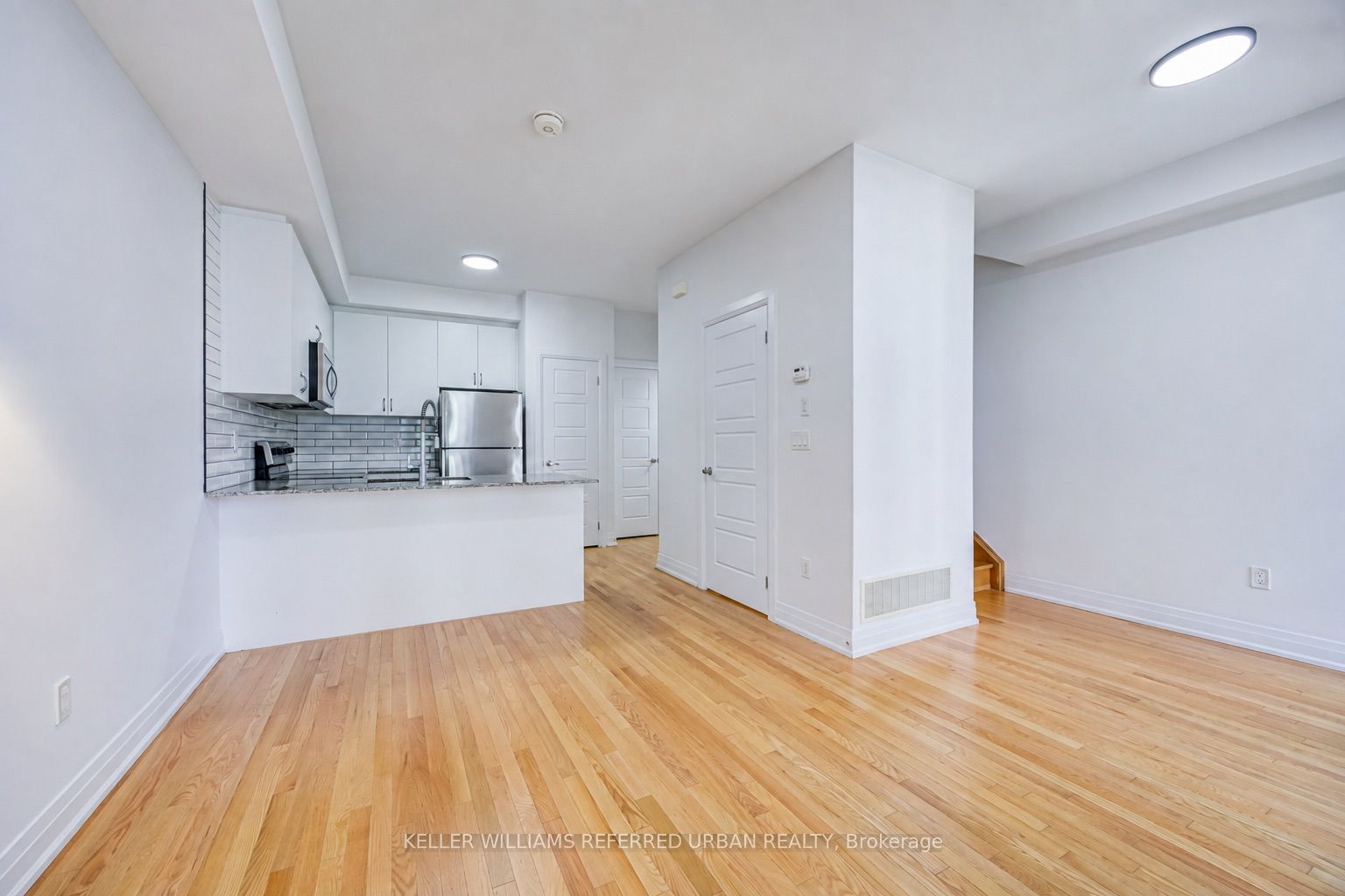 719 Lawrence Avenue W 52 Property Photo 10