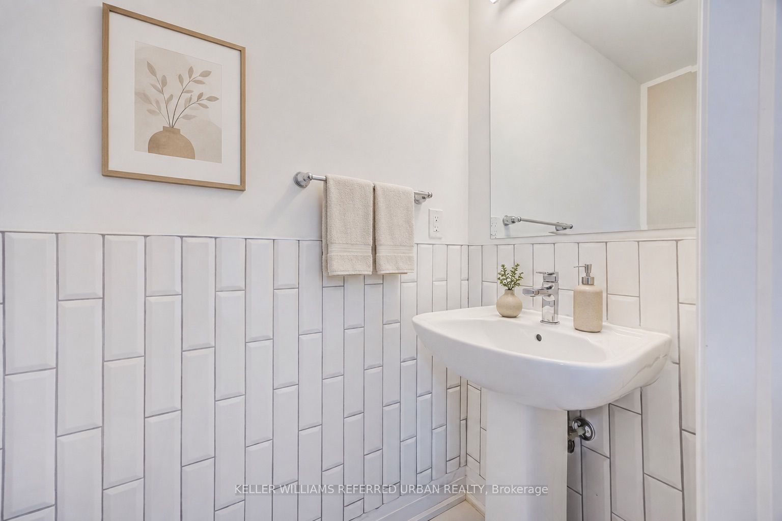 719 Lawrence Avenue W 52 Property Photo 14