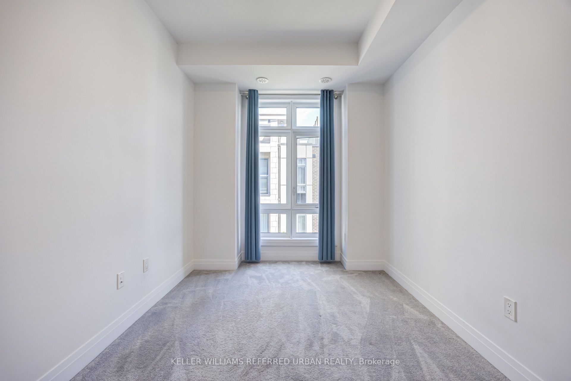 719 Lawrence Avenue W 52 Property Photo 15