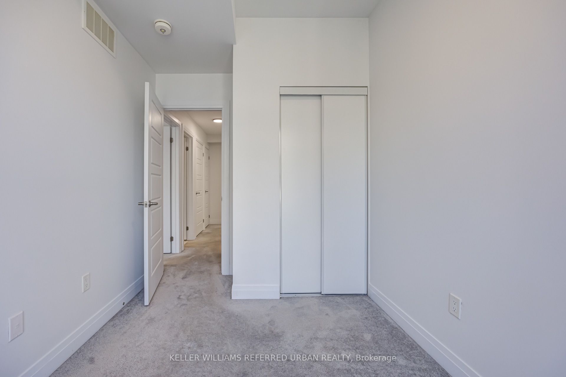 719 Lawrence Avenue W 52 Property Photo 19