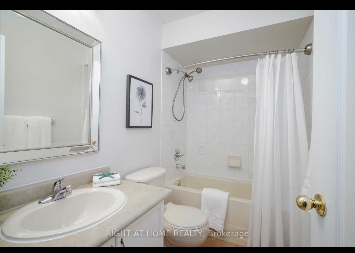 6399 Spinnaker Circle 121 Property Photo 7
