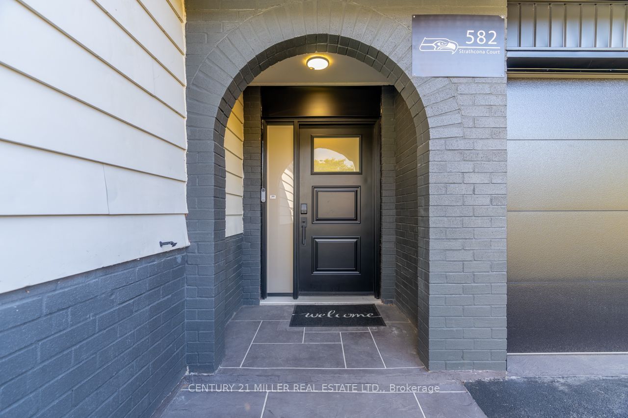 582 Strathcona Court Property Photo 3