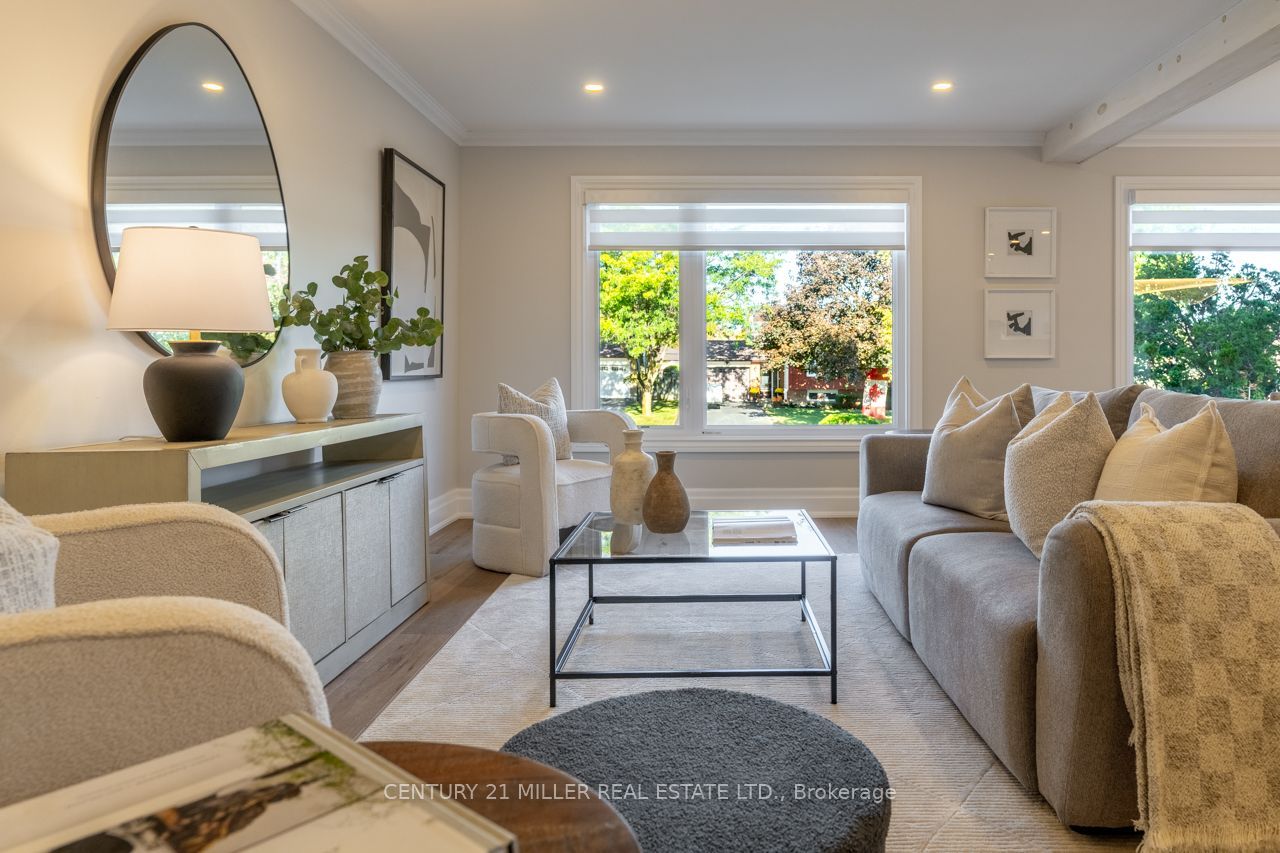 582 Strathcona Court Property Photo 7