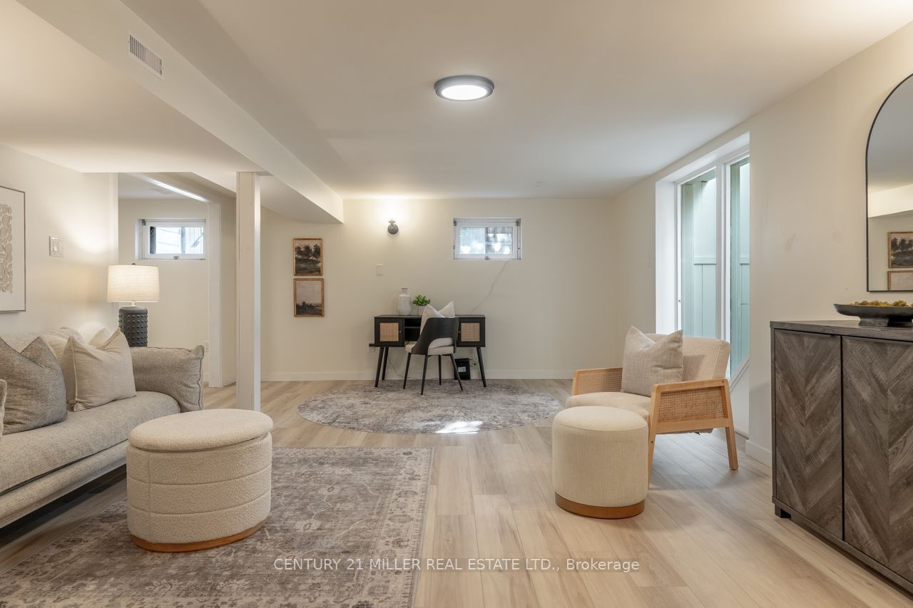 582 Strathcona Court Property Photo 24
