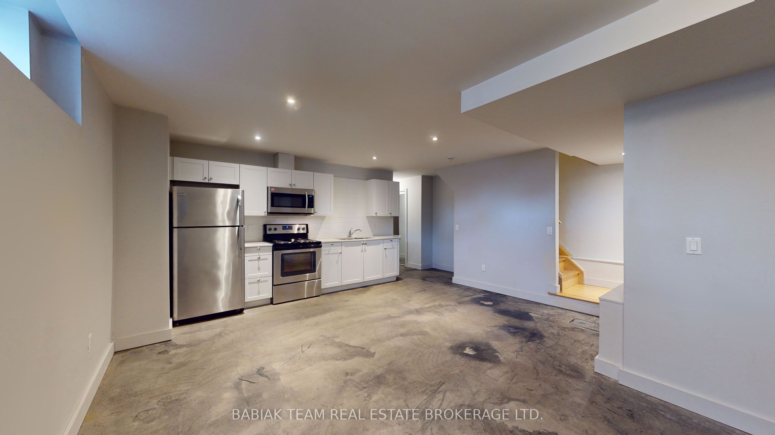 187 Jane Street B2 Property Photo 3