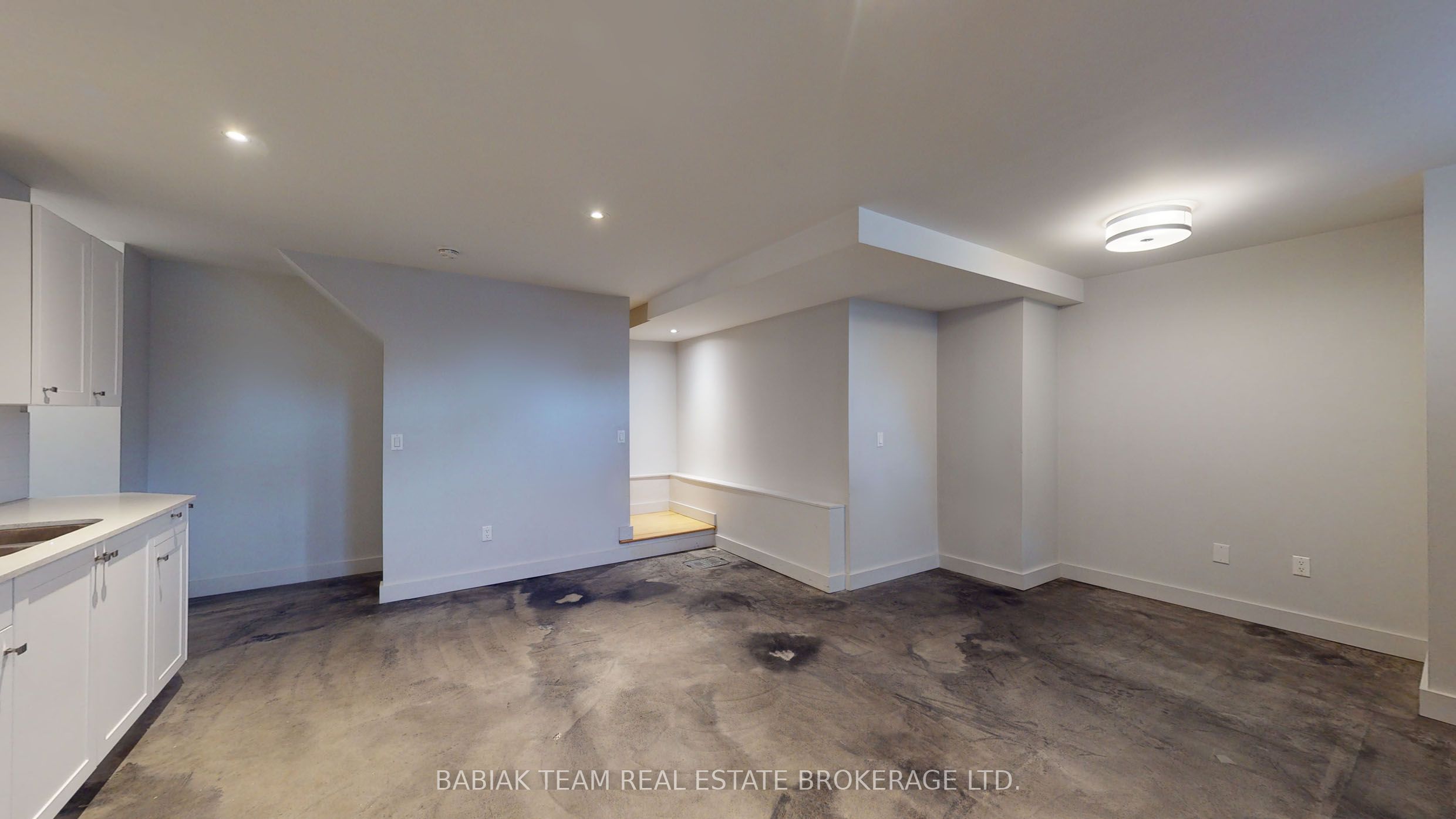 187 Jane Street B2 Property Photo 6