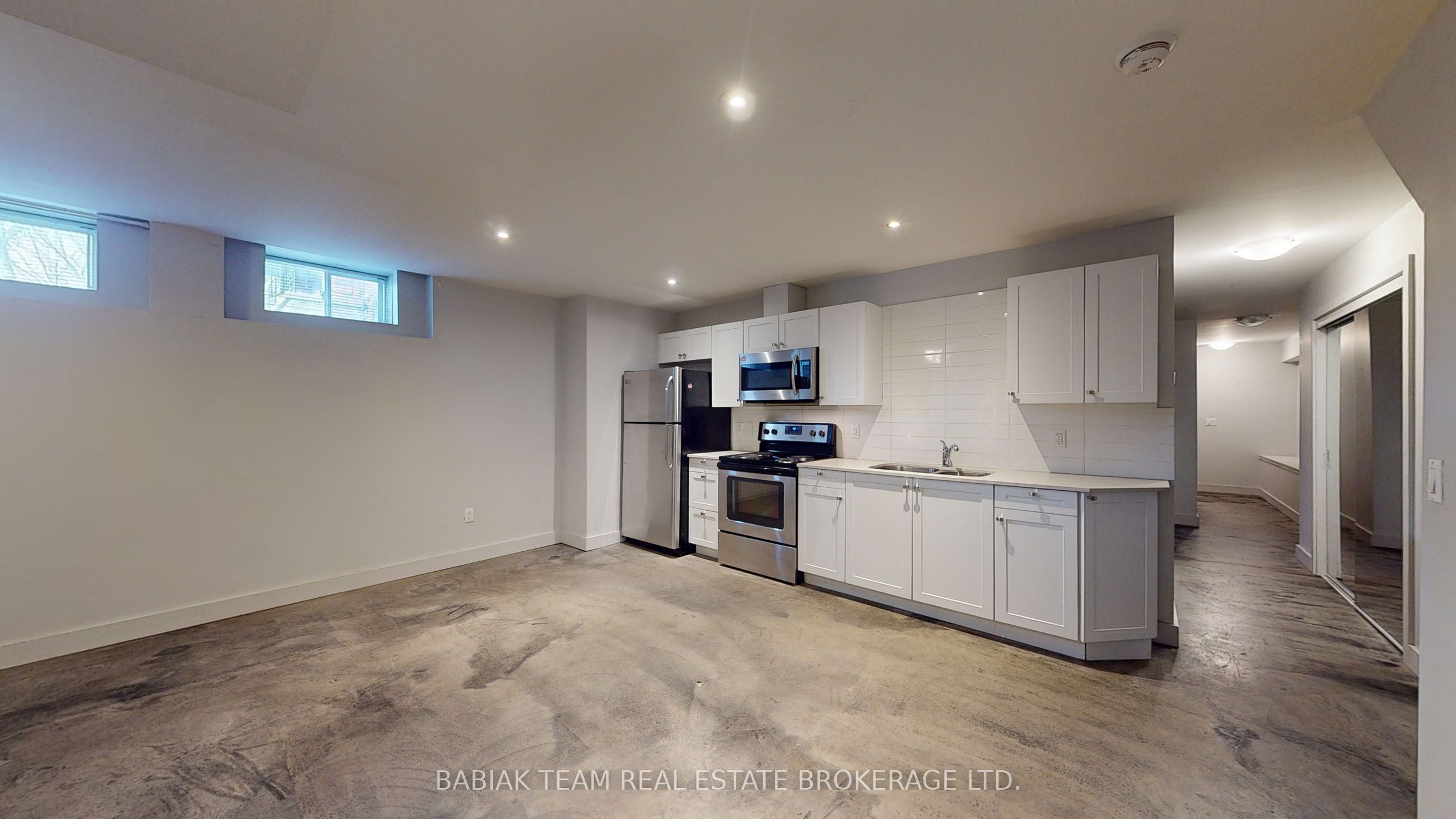 187 Jane Street B2 Property Photo 8