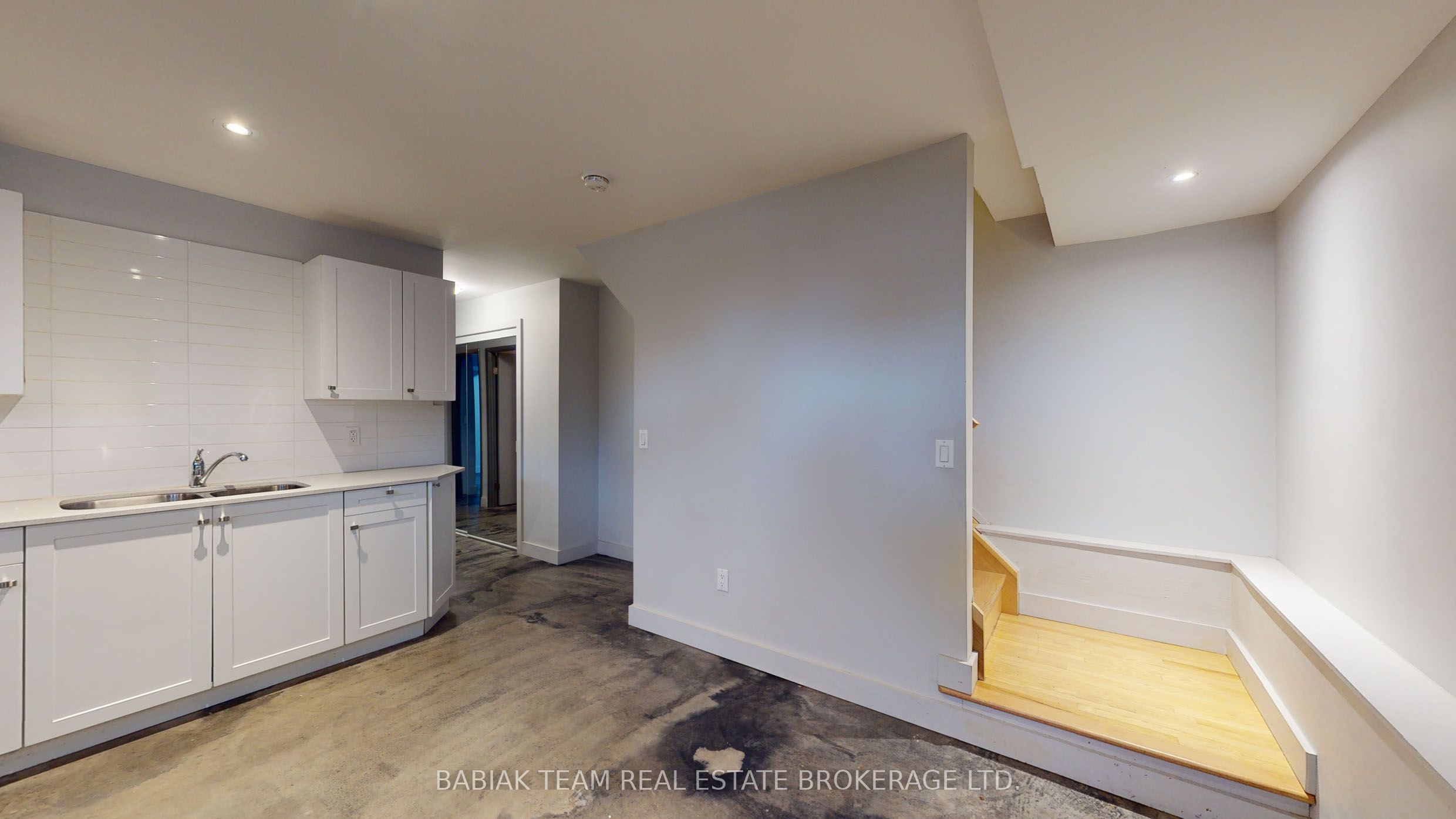 187 Jane Street B2 Property Photo 9