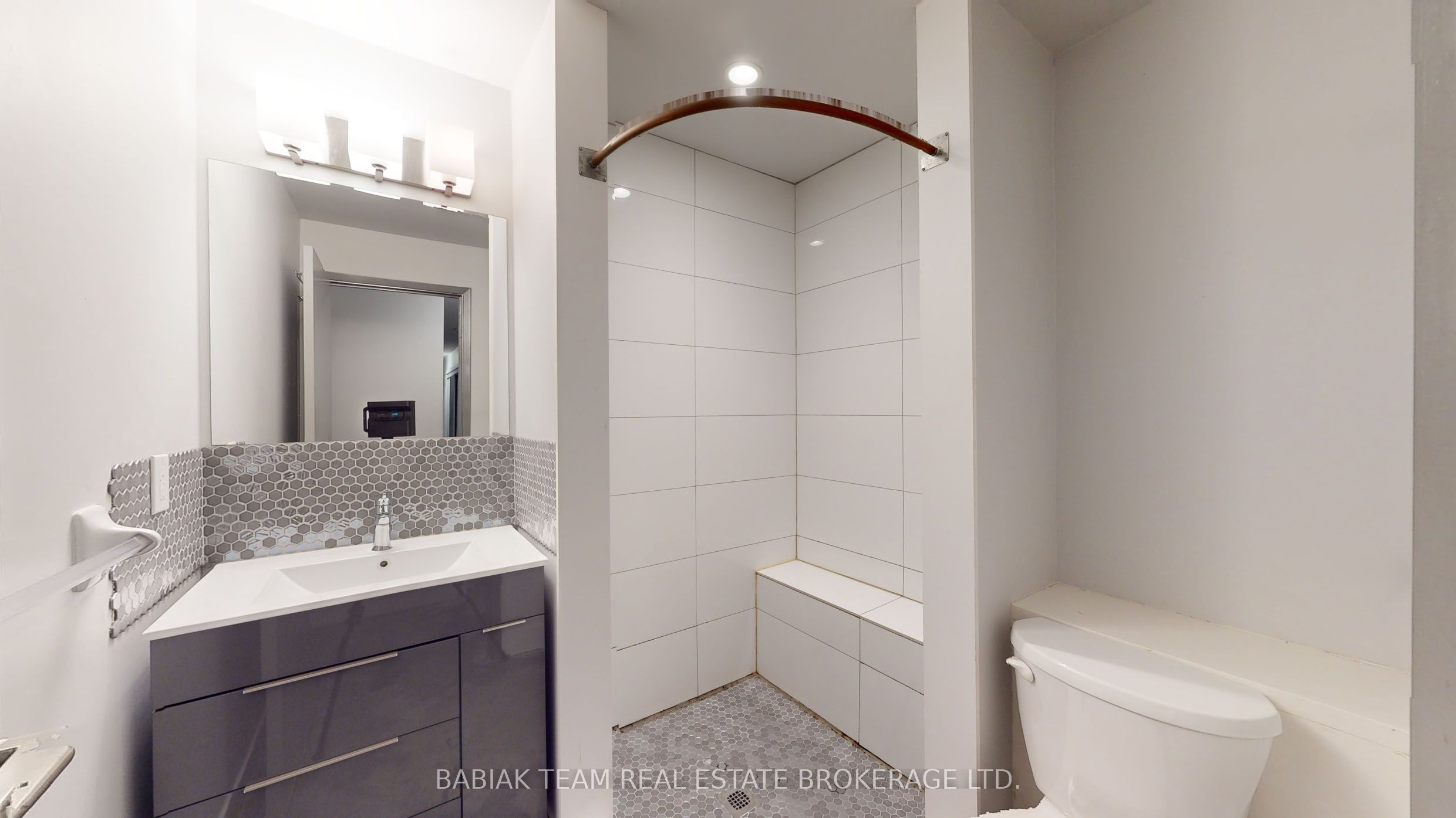 187 Jane Street B2 Property Photo 20