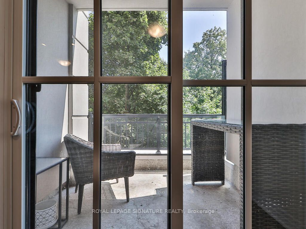 652 Cricklewood Drive 212 Property Photo 19