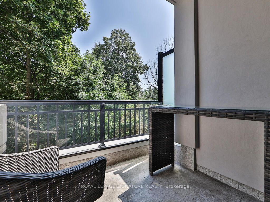 652 Cricklewood Drive 212 Property Photo 20