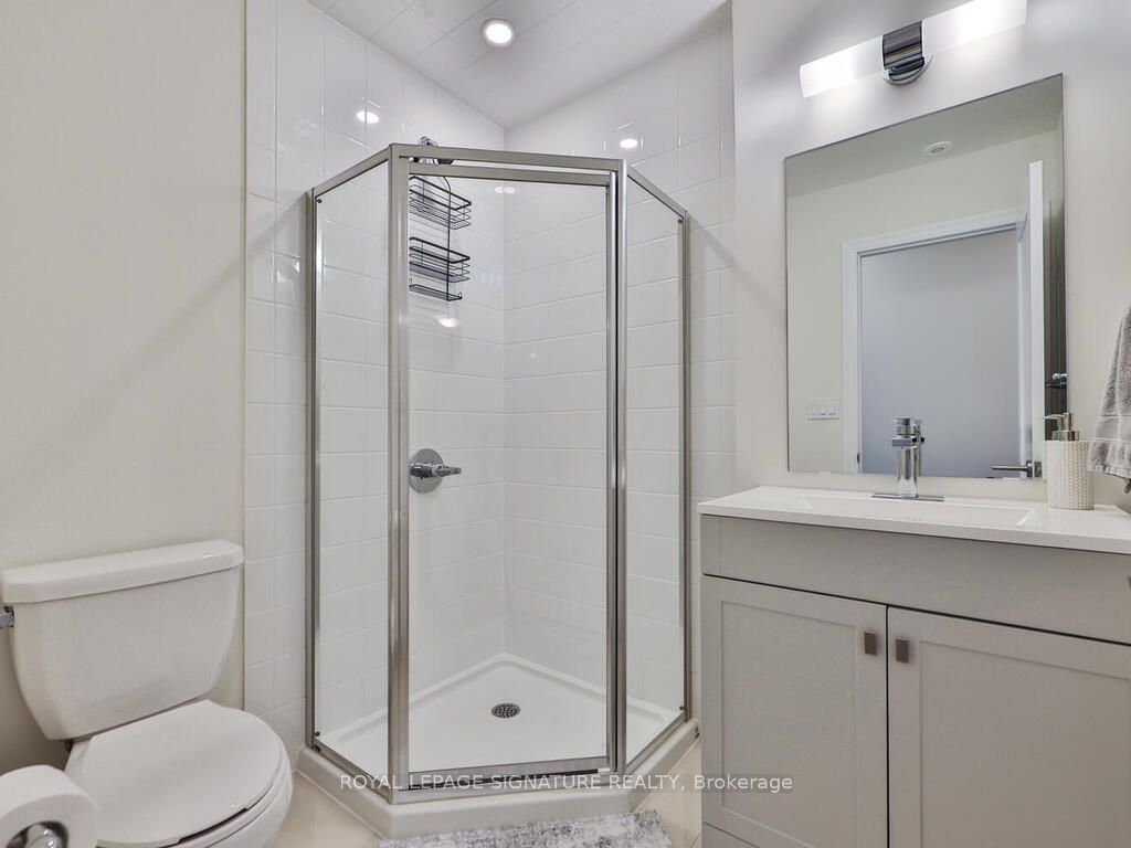652 Cricklewood Drive 212 Property Photo 29