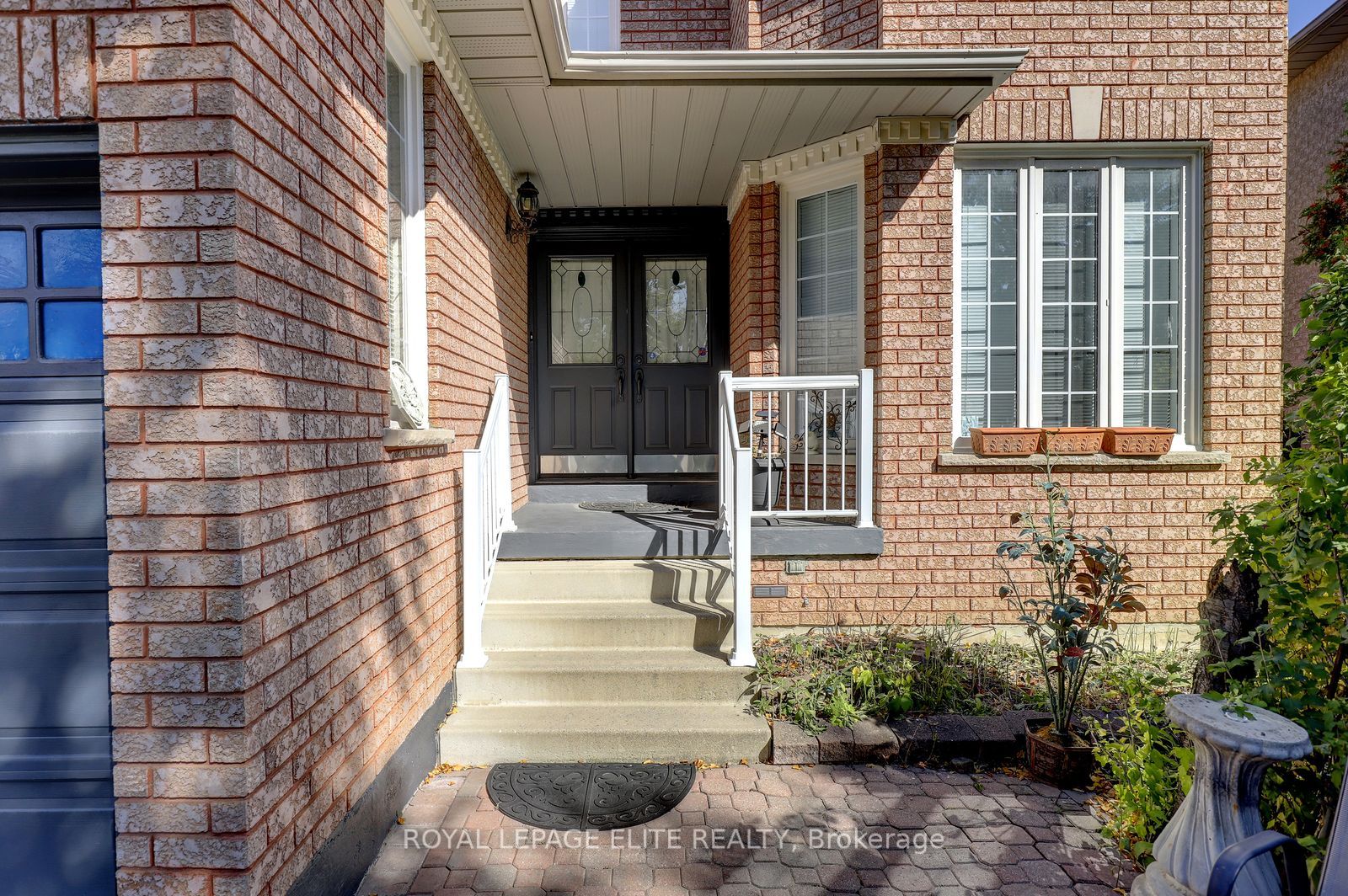 5 Pinecone Way E Property Photo 3