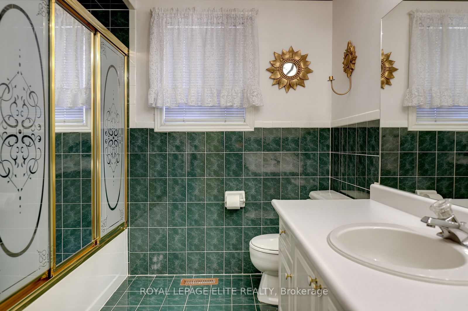 5 Pinecone Way E Property Photo 38