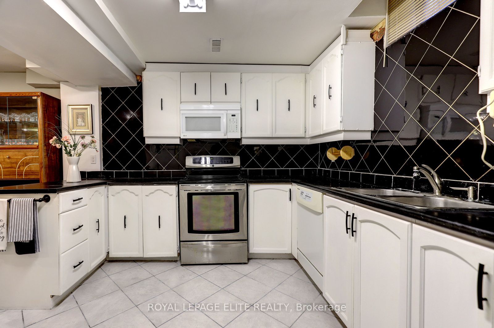 5 Pinecone Way E Property Photo 44