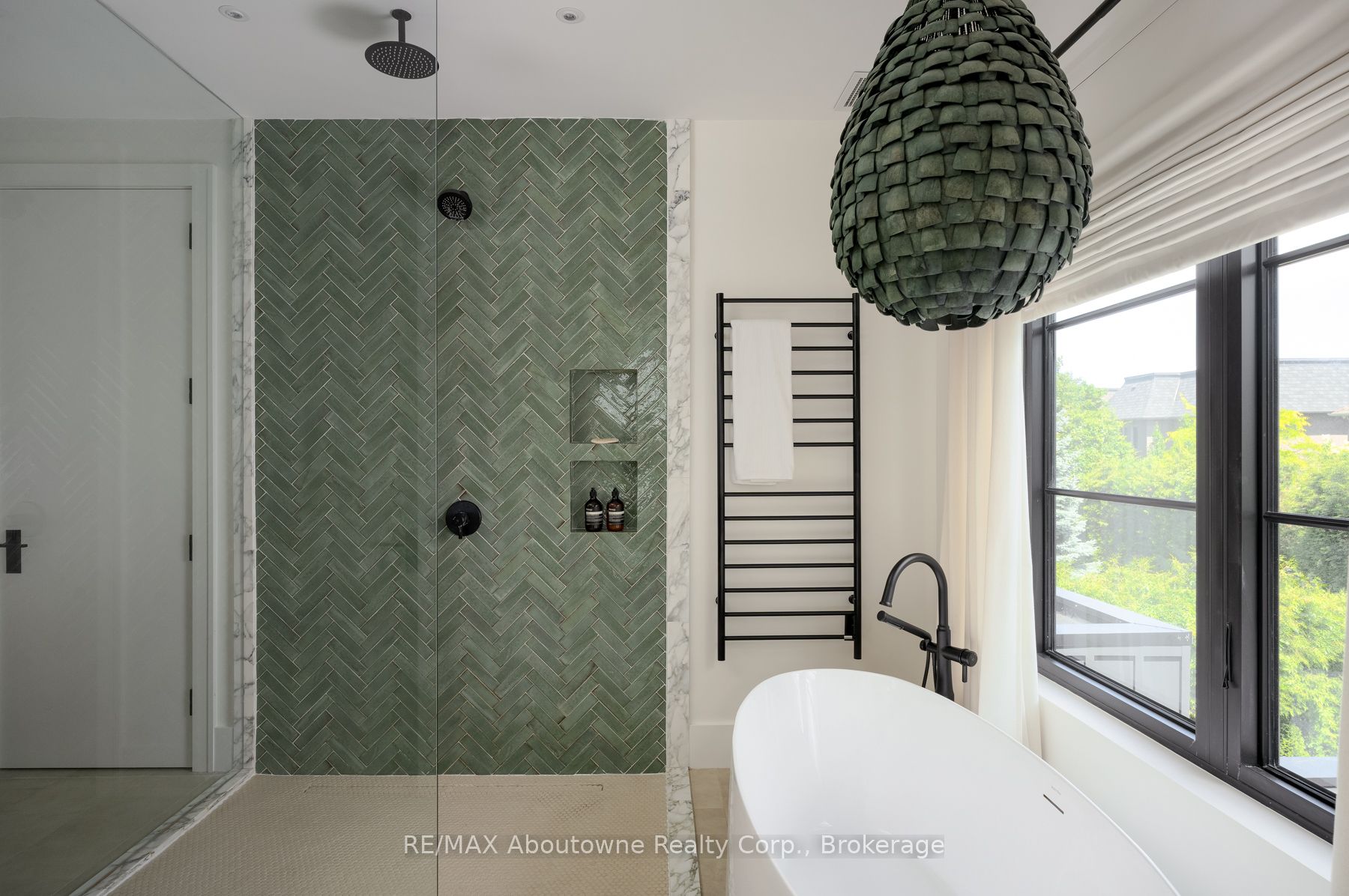 203 Weybourne Road Property Photo 21