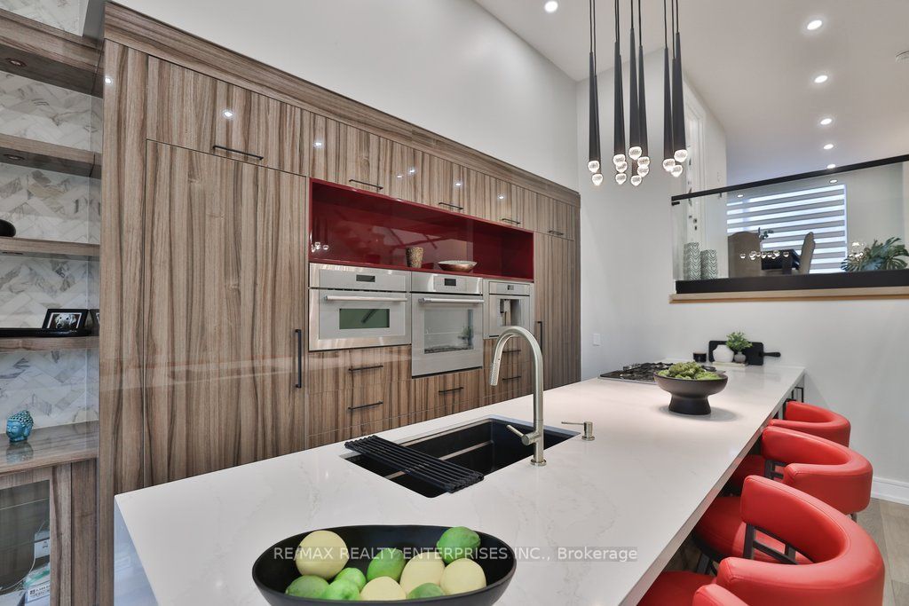 47 Thirteenth Street Property Photo 14