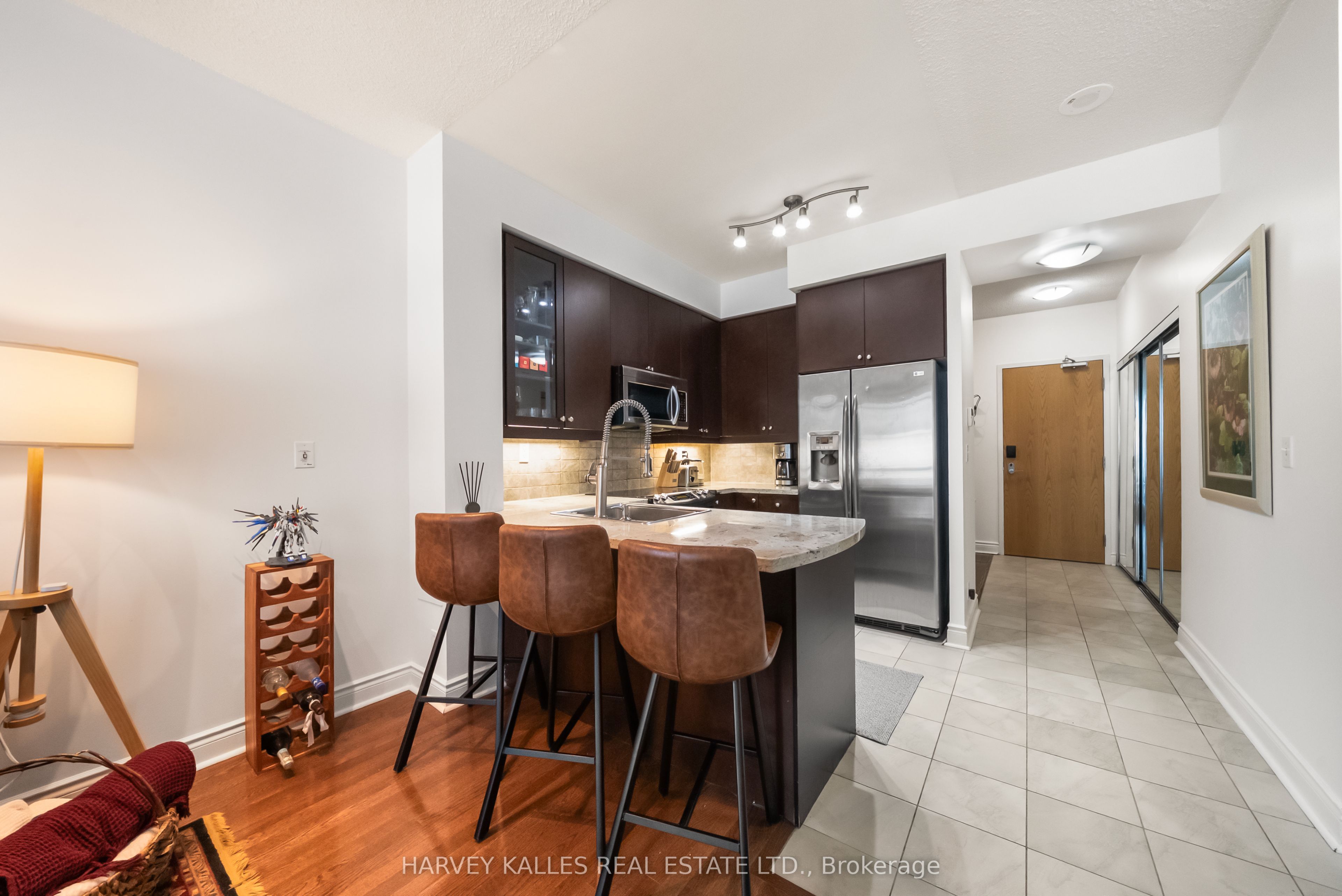 1910 Lake Shore Boulevard W 602 Property Photo 8