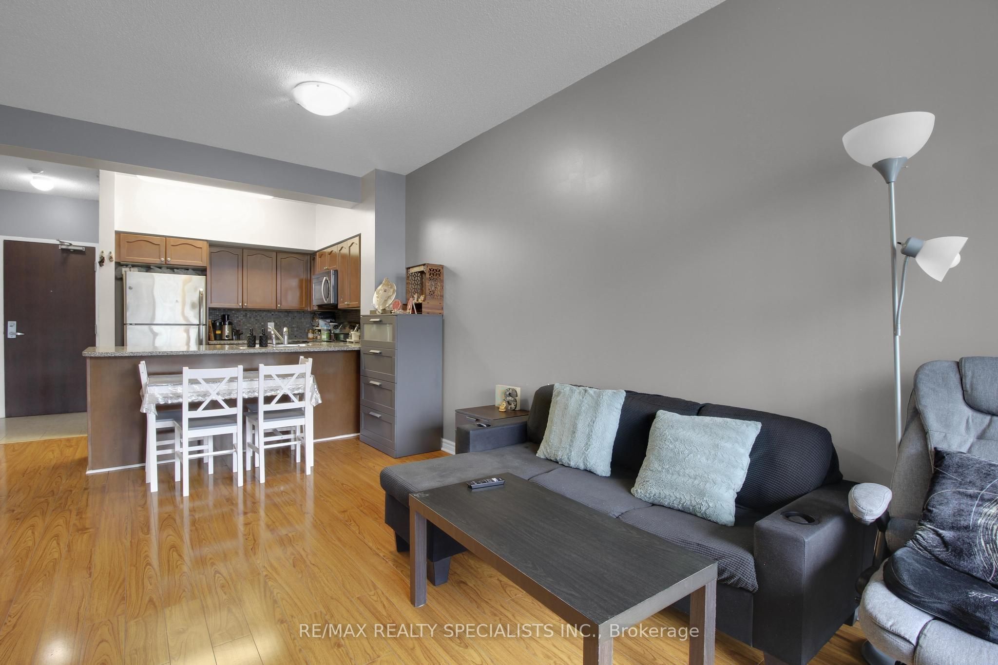 335 Rathburn Road W 2303 Property Photo 14