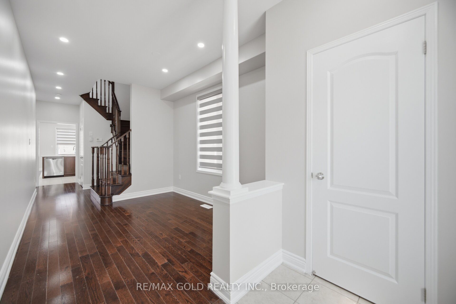 55 Loftsmoor Drive Property Photo 8