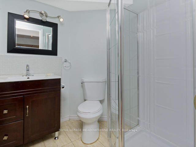 960 Philbrook Drive Lower Property Photo 10