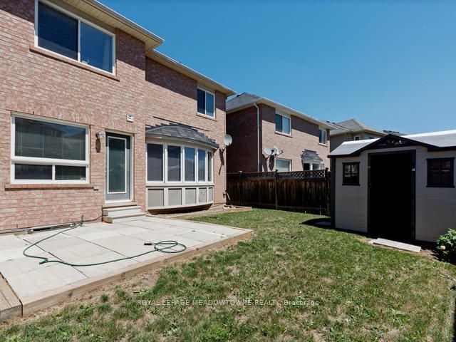 960 Philbrook Drive Lower Property Photo 13