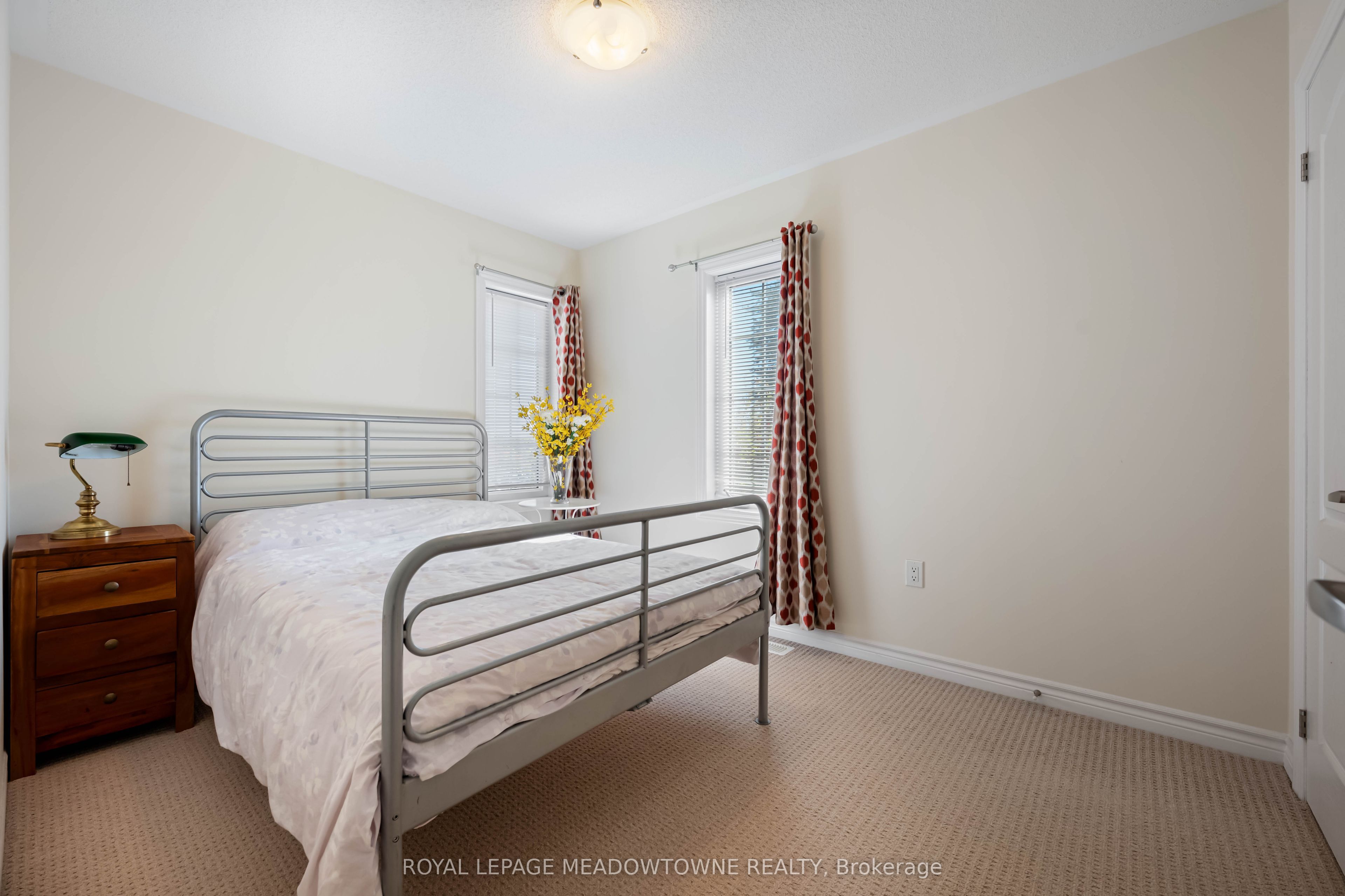 16 Ridgegate Crescent Property Photo 35