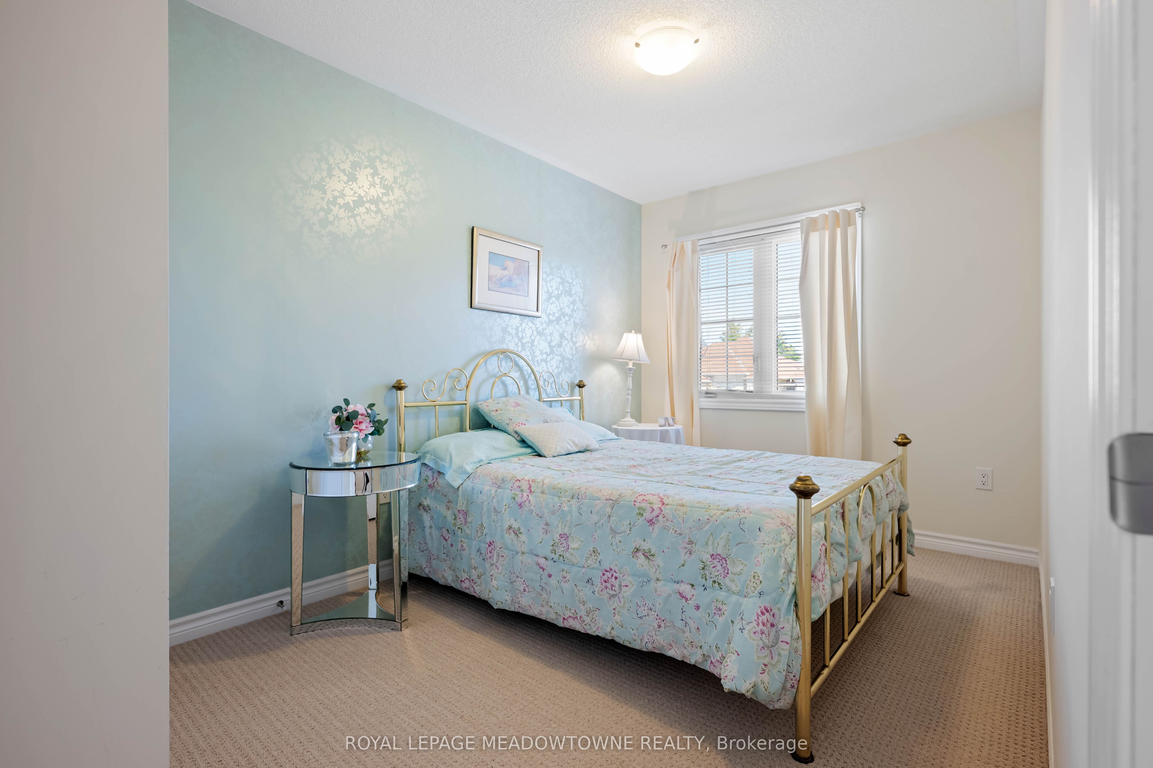 16 Ridgegate Crescent Property Photo 37