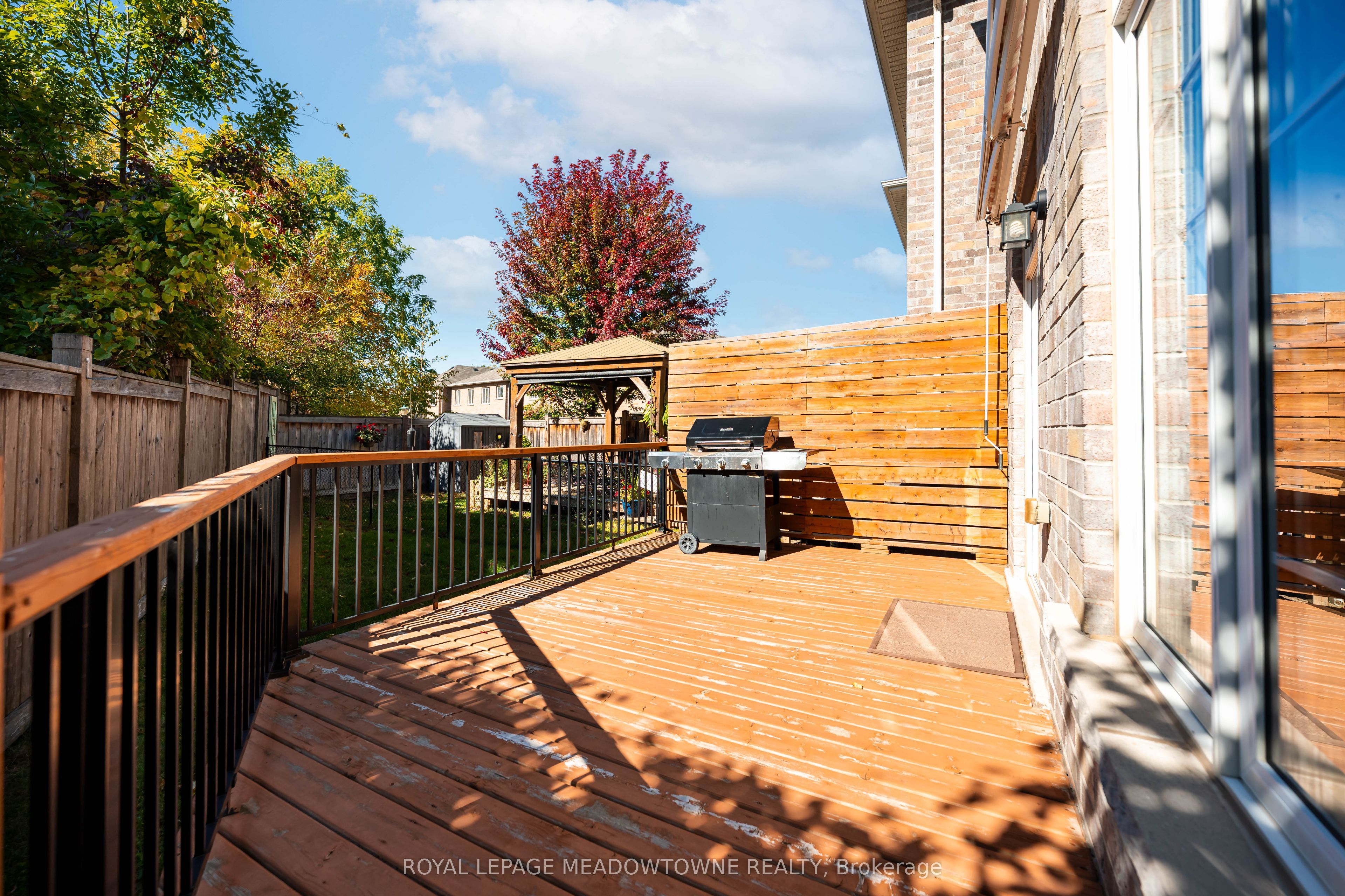 16 Ridgegate Crescent Property Photo 48