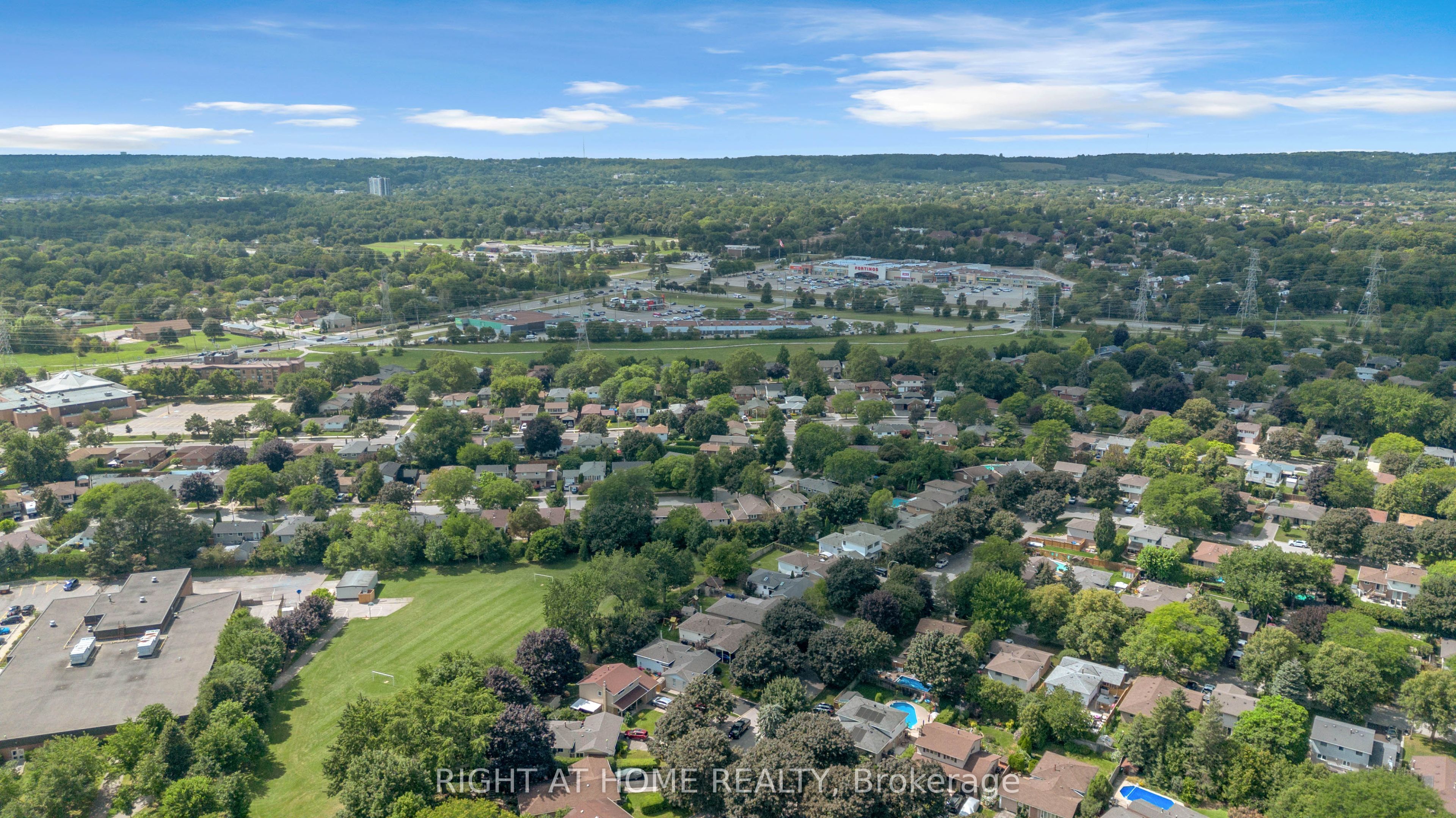 1432 Dewbourne Crescent Property Photo 48