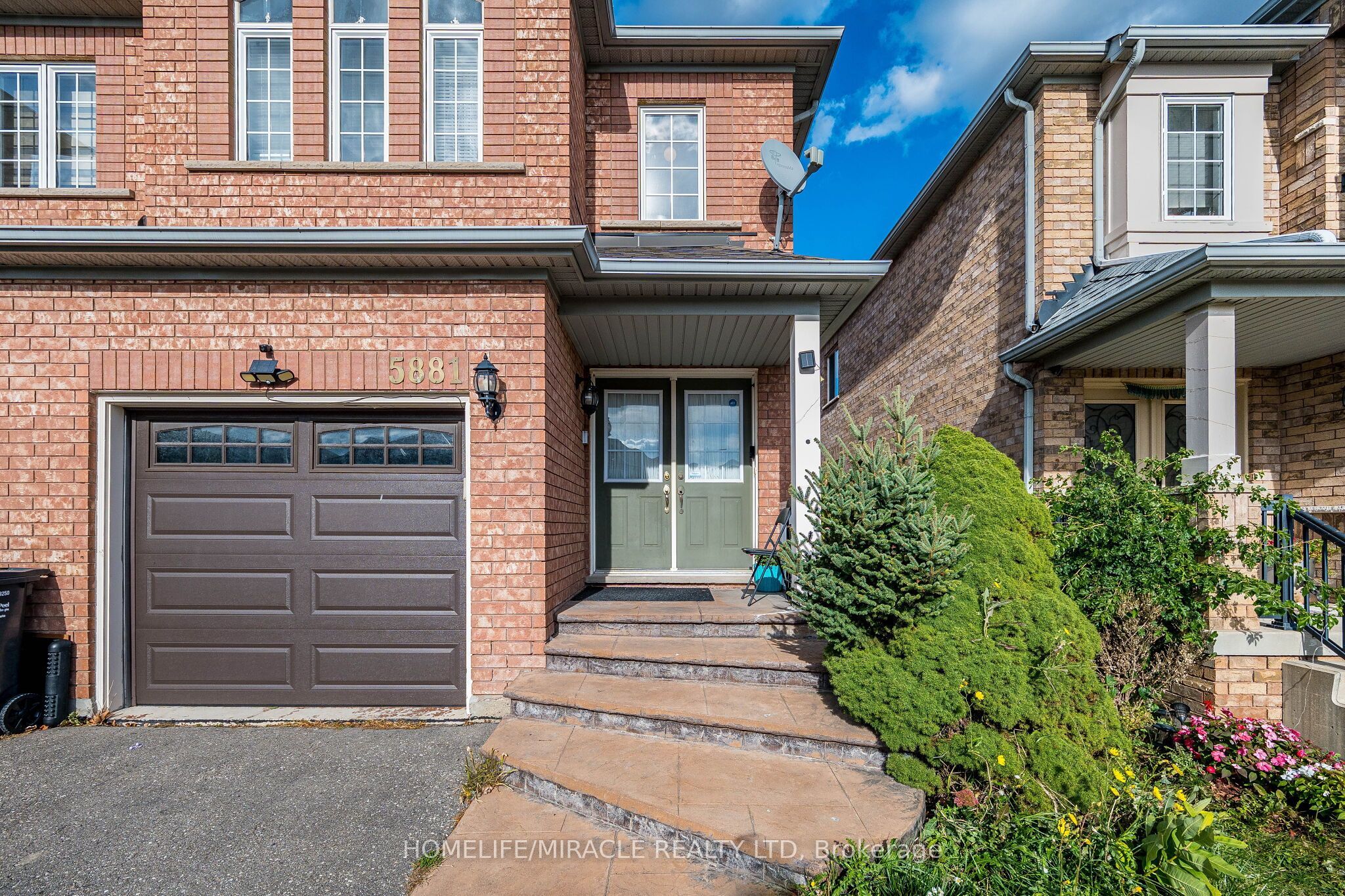 5881 Delle Donne Drive Property Photo 3